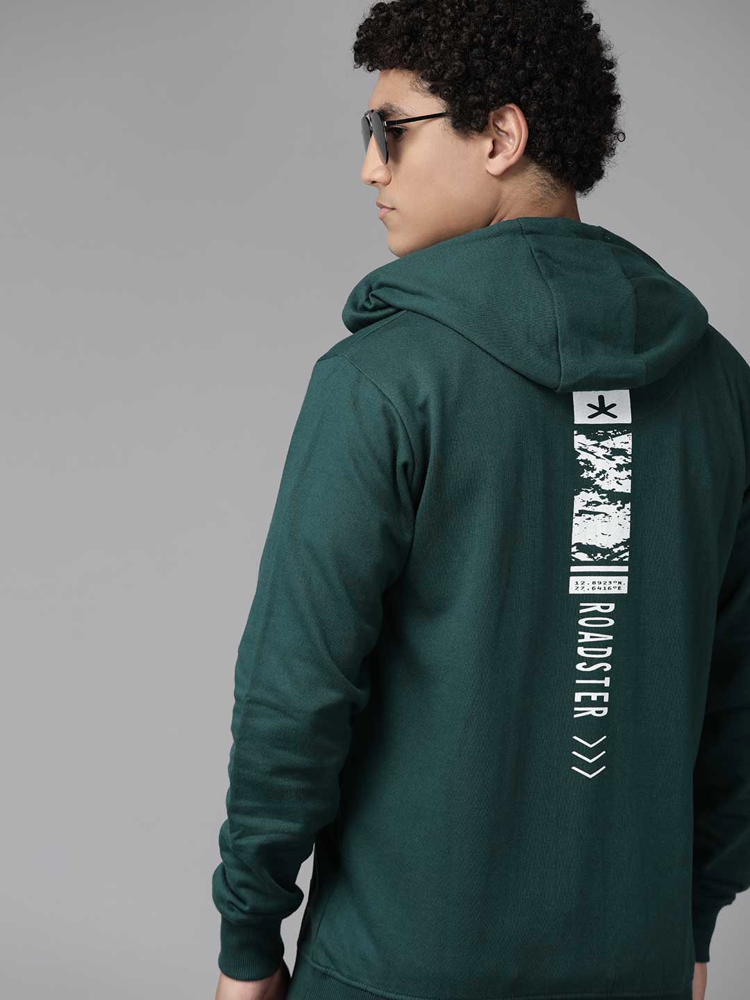 

The Roadster Lifestyle Co. Men Green Typography Tailored Hooded Jacket