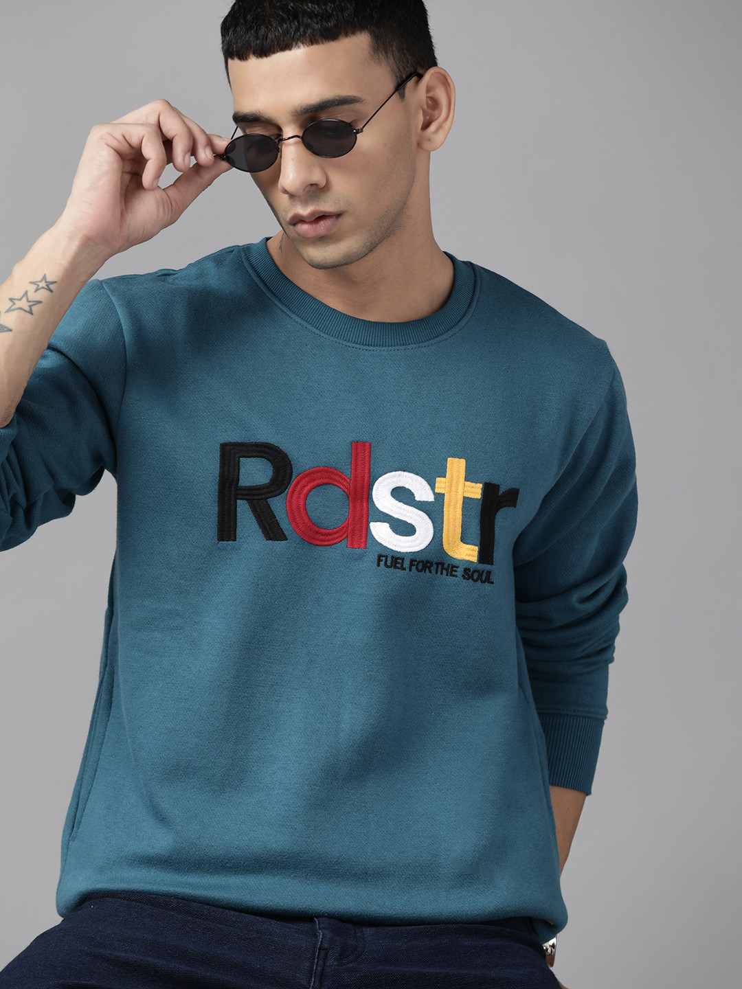 

The Roadster Lifestyle Co. Men Teal Green Brand Logo Embroidered Sweatshirt