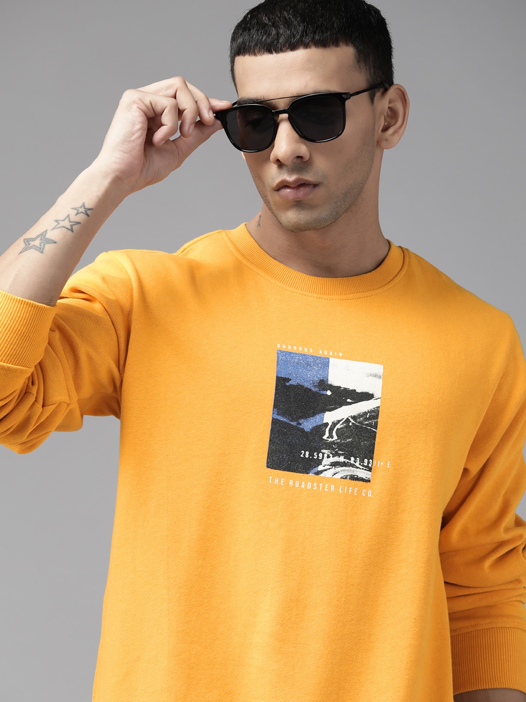 

The Roadster Lifestyle Co. Men Mustard Yellow Printed Sweatshirt