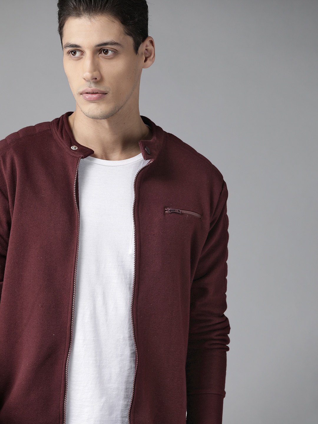 

Roadster Men Burgundy Solid Sweatshirt