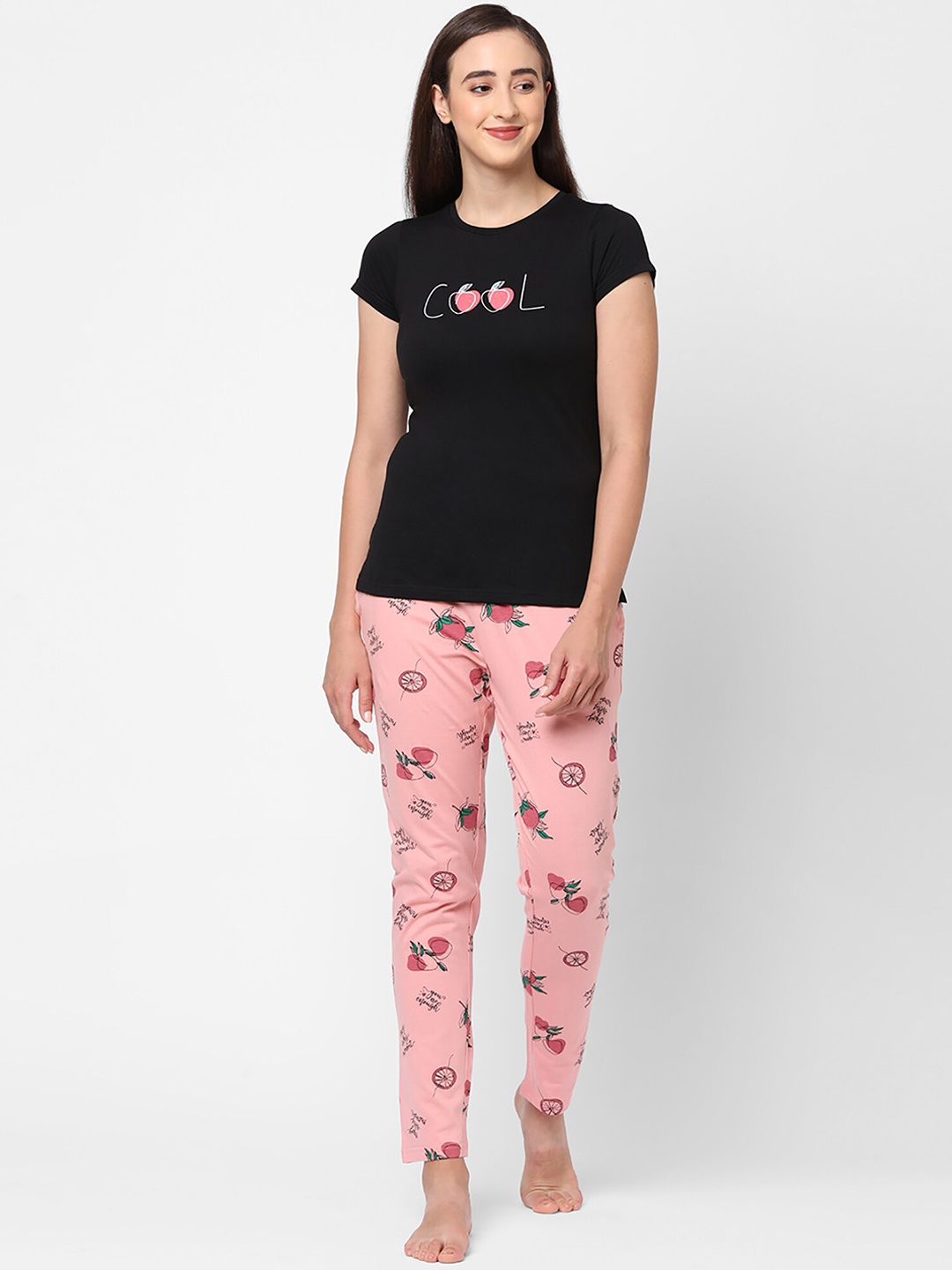 

Sweet Dreams Women Black & Pink Printed Night suit