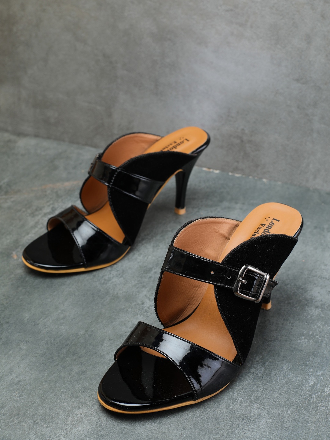 

LONDON STEPS Women Black Block Sandals with Buckles