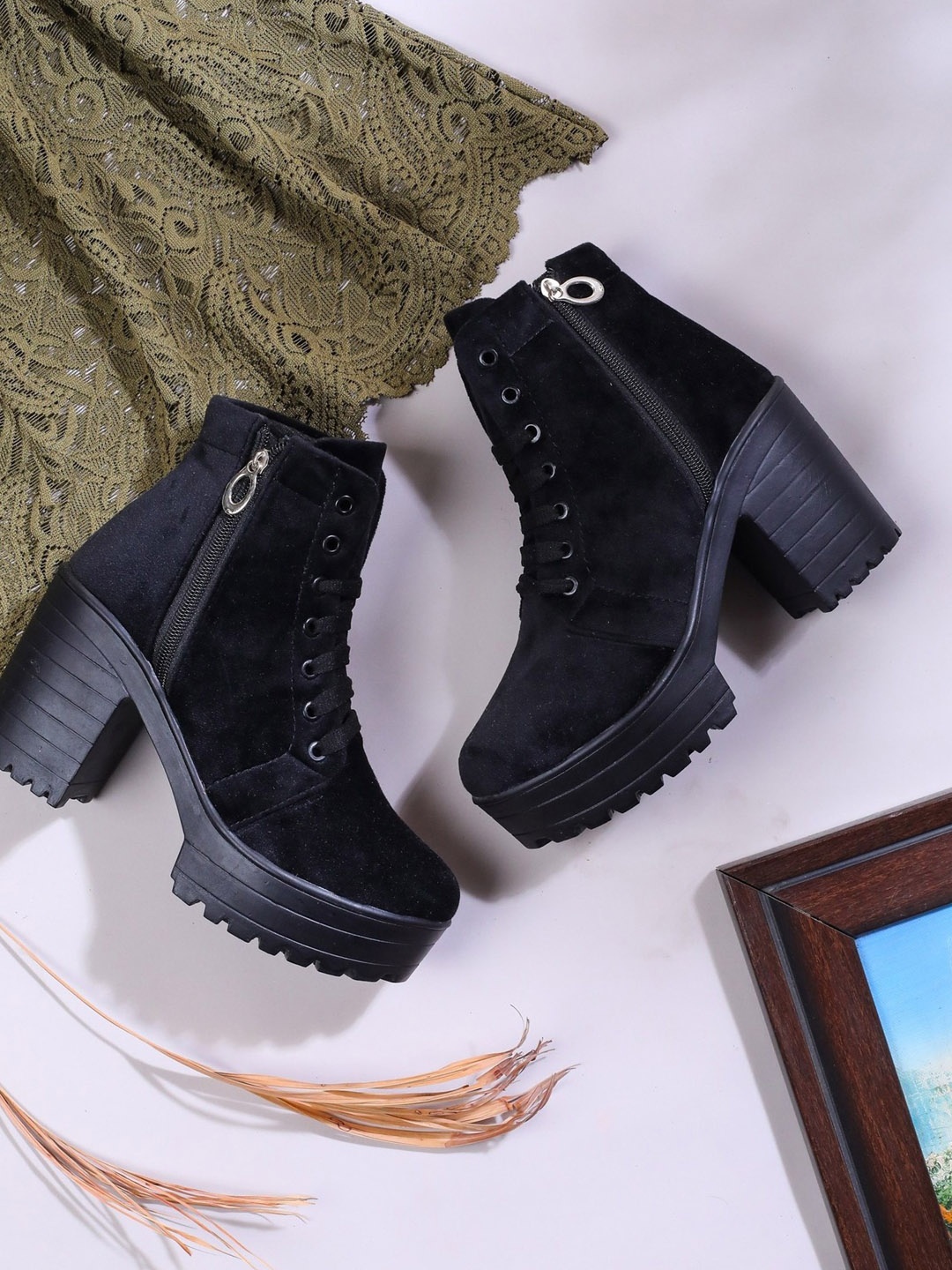 

LONDON STEPS Black Block Heeled Boots