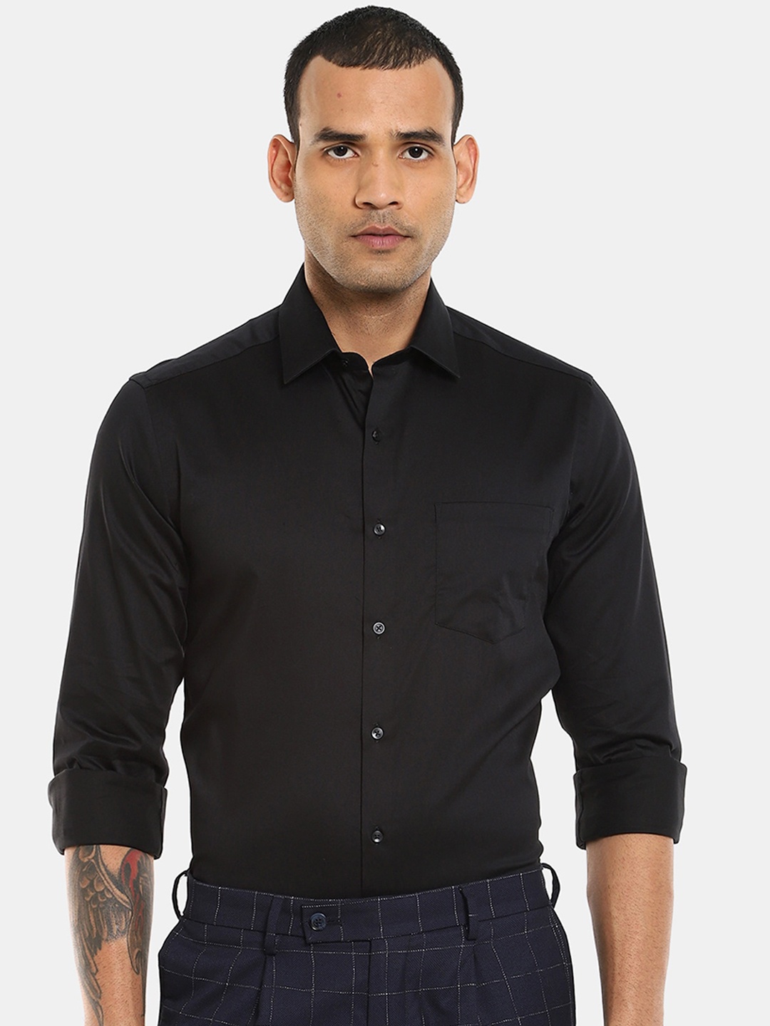 

Arrow Men Black Slim Fit Opaque Formal Shirt