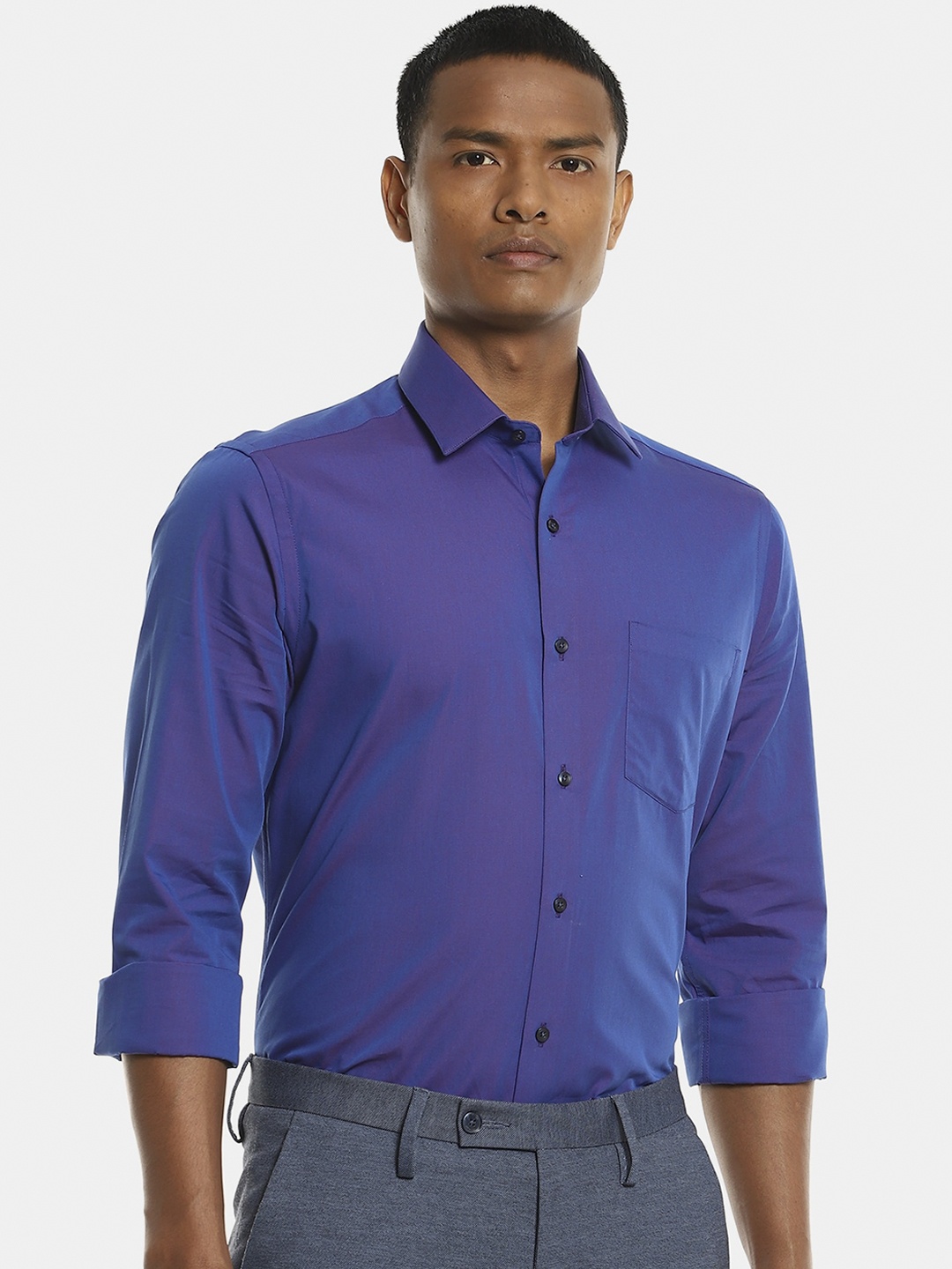 

Arrow Men Purple Slim Fit Opaque Casual Shirt