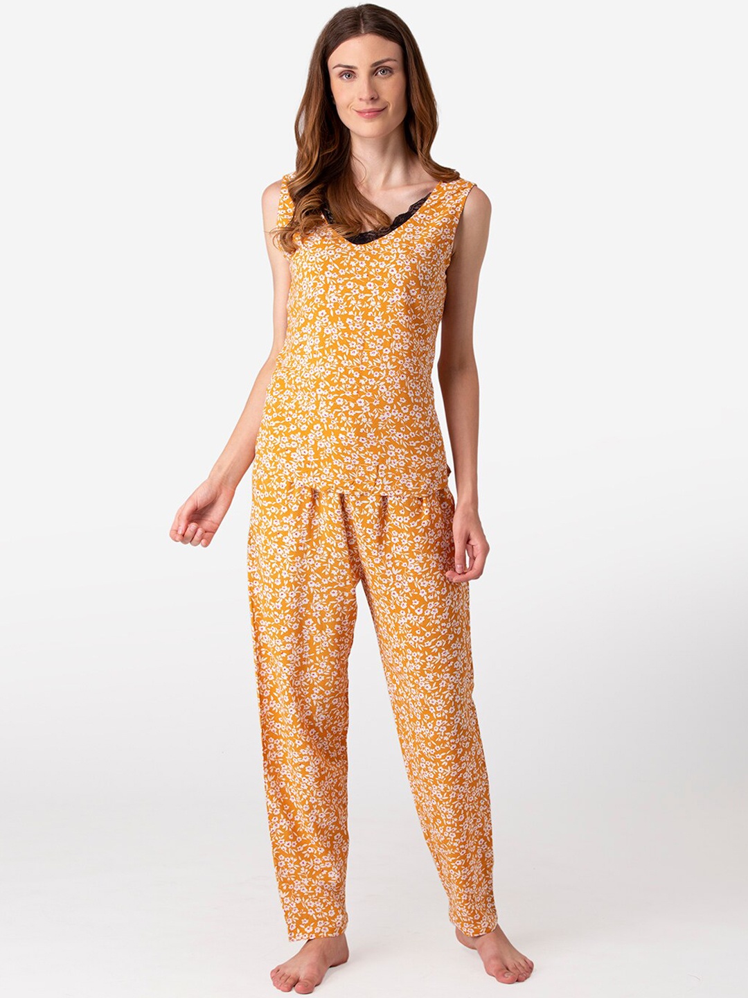 

Fluffalump Women Mustard & White Printed Night suit