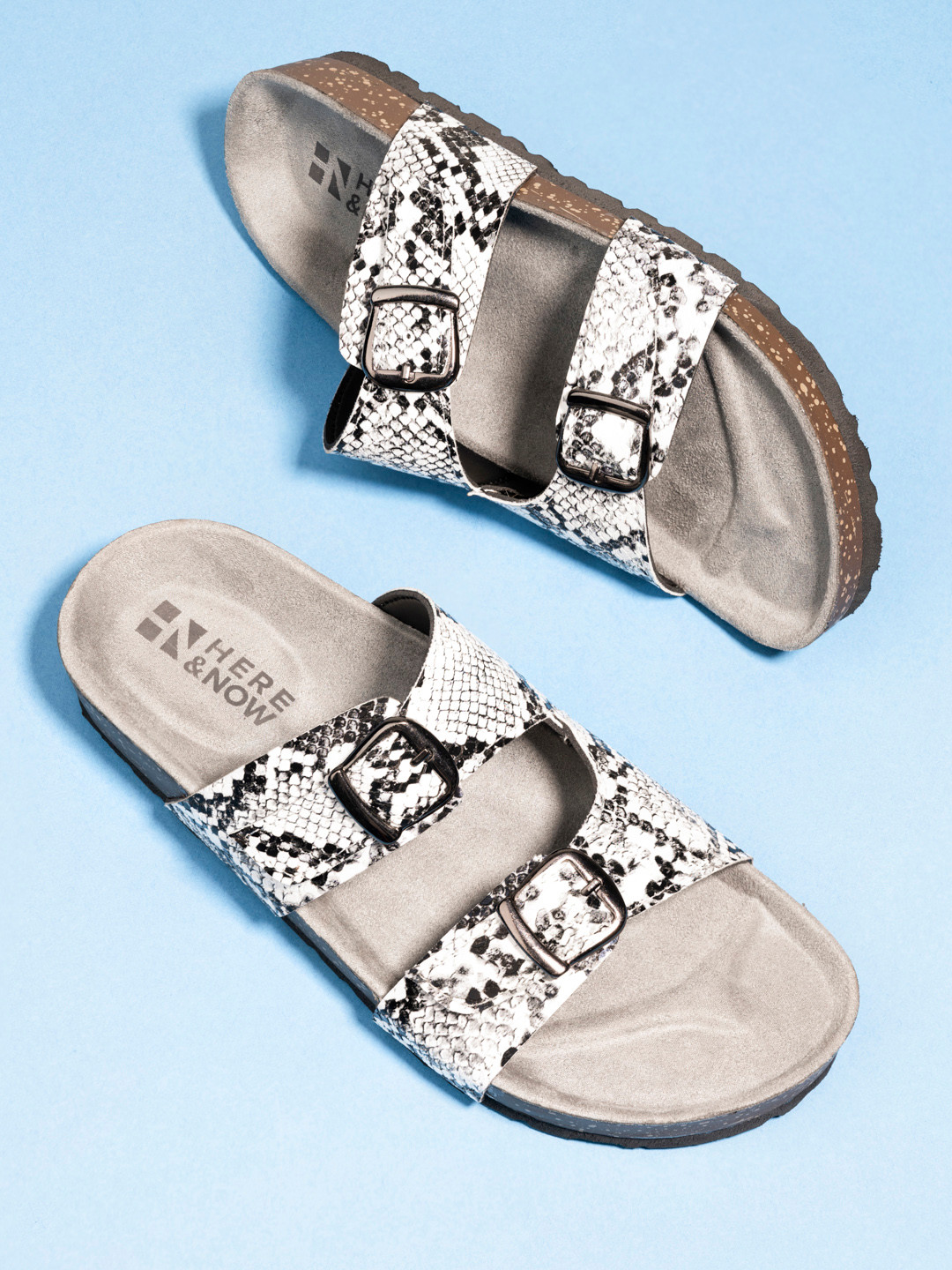 

Here&Now Women White & Black Synthetic Leather Textured Flats