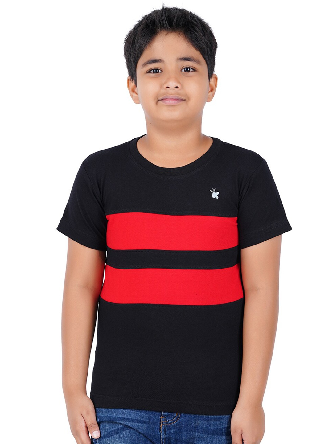 

Kiddeo Boys Black& Red Colourblocked Slim Fit T-shirt