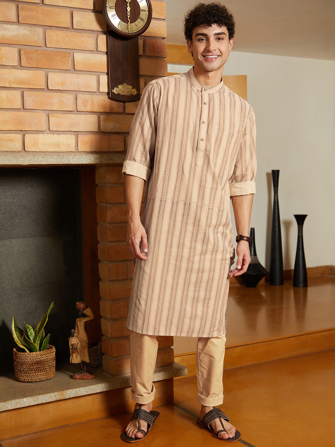 

Fabindia Men Beige & Brown Pure Cotton Printed Straight Kurta