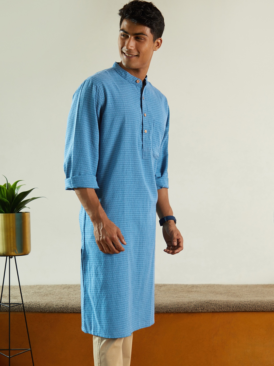 

Fabindia Men Blue Pure Cotton Self-Checked Straight Kurta