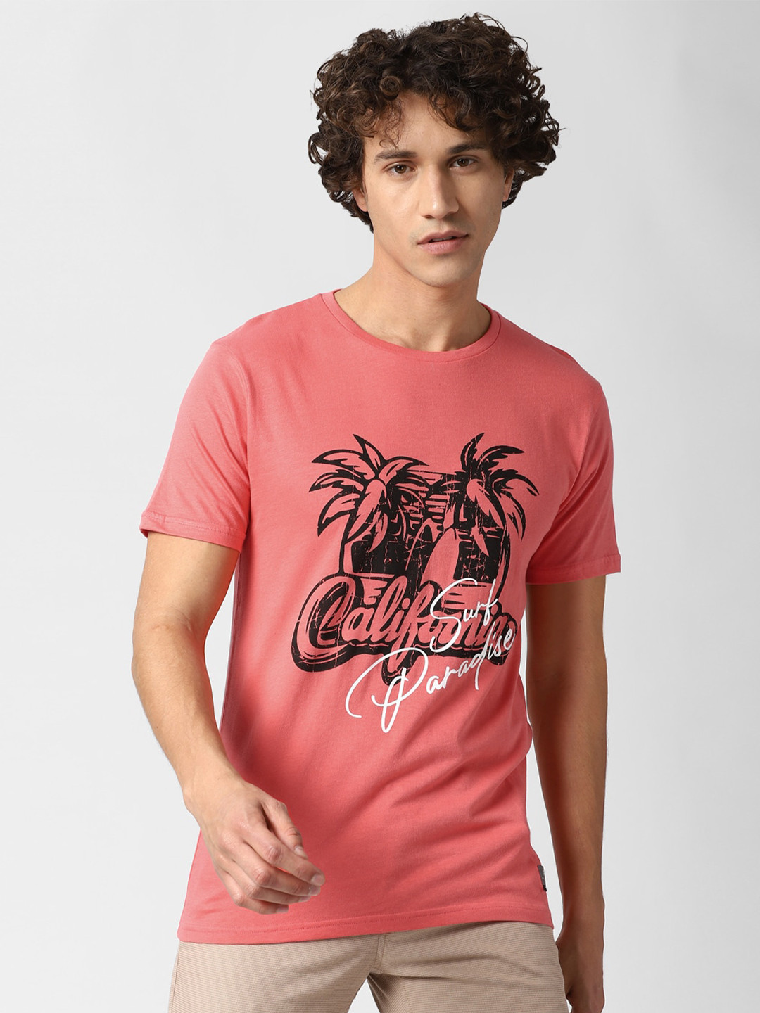 

Peter England Casuals Men Pink Black Printed Slim Fit Pure Cotton T-shirt