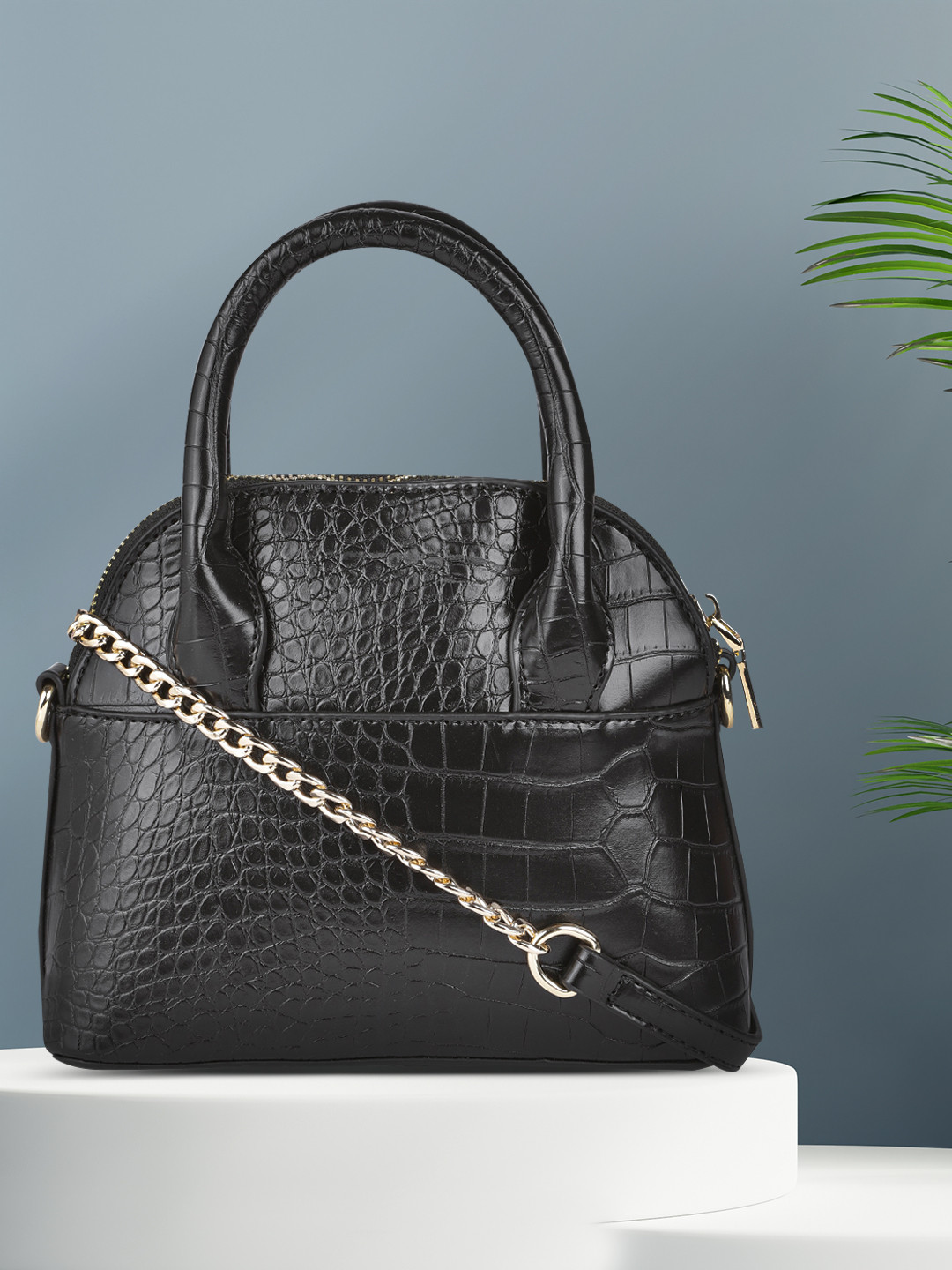 

DressBerry Black Animal Textured PU Structured Handheld Bag
