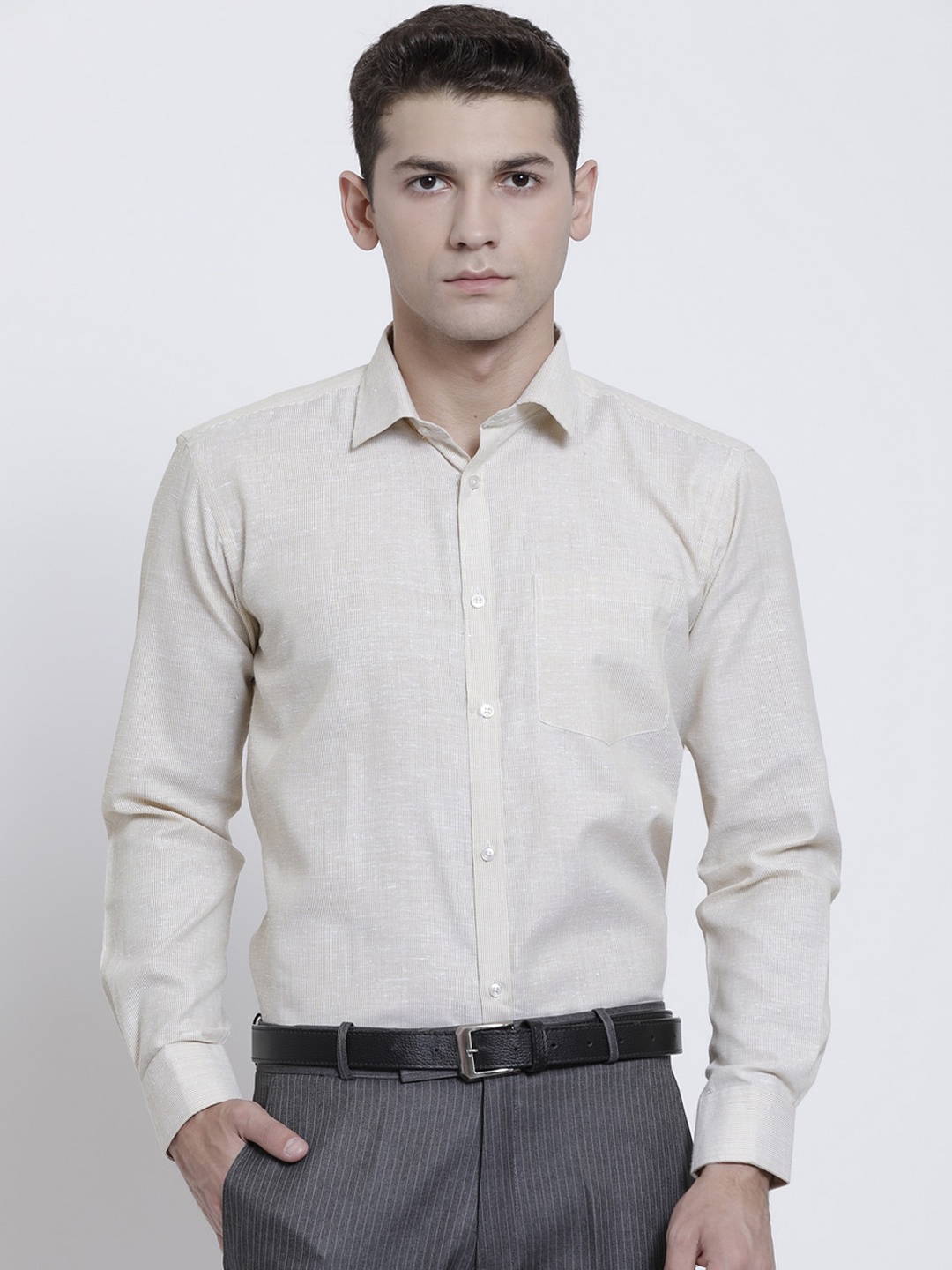

RG DESIGNERS Men Beige Slim Fit Striped Casual Shirt