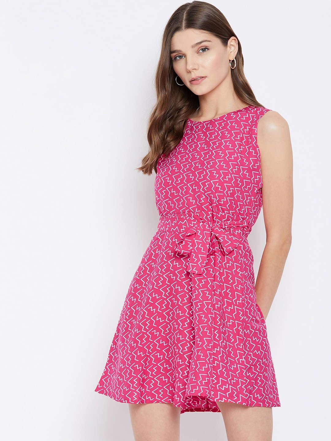 

U&F Women Pink Printed Tie-up Crepe Dress