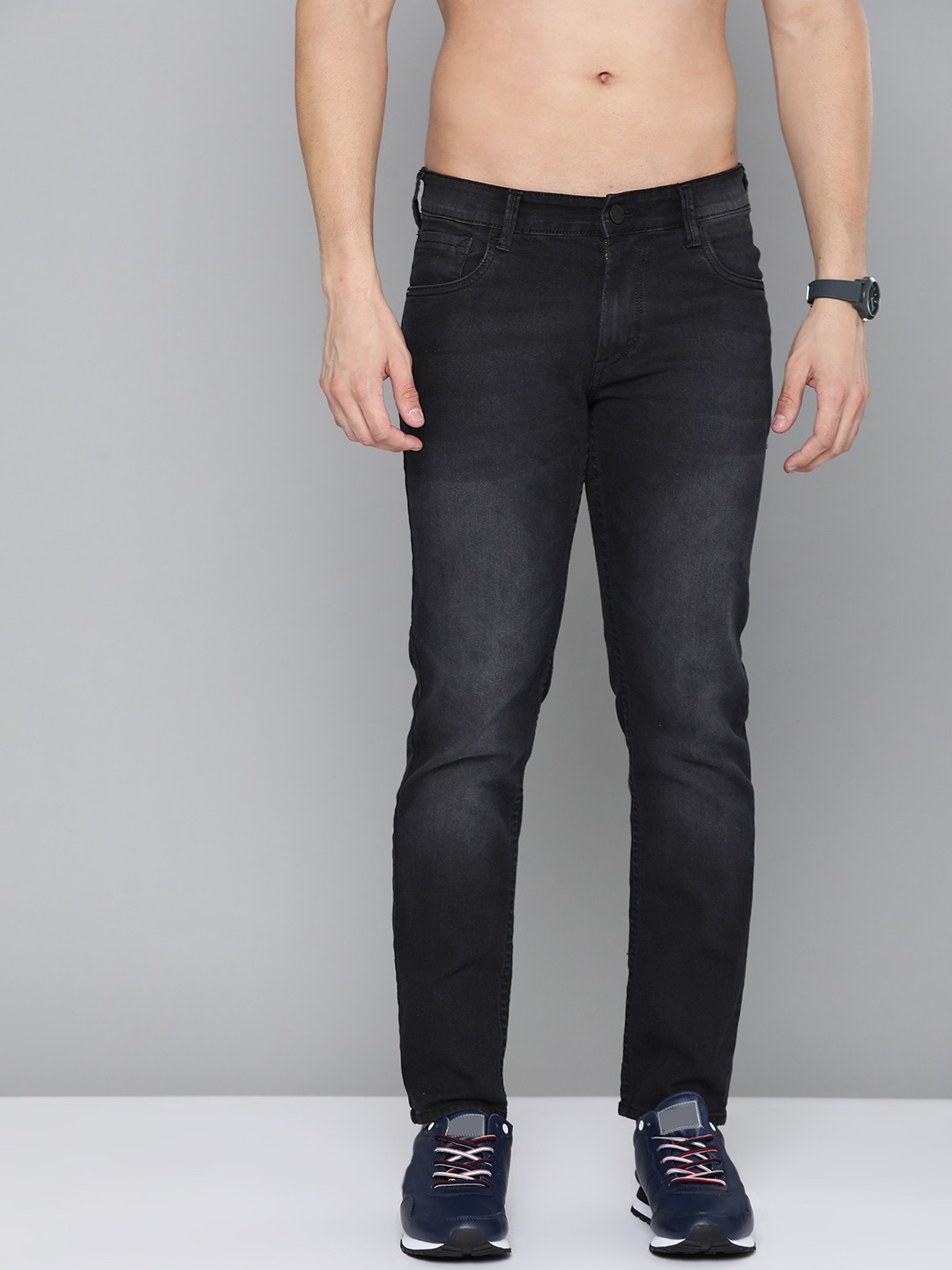 

HERE&NOW Men Black Slim Fit Light Fade Stretchable Jeans