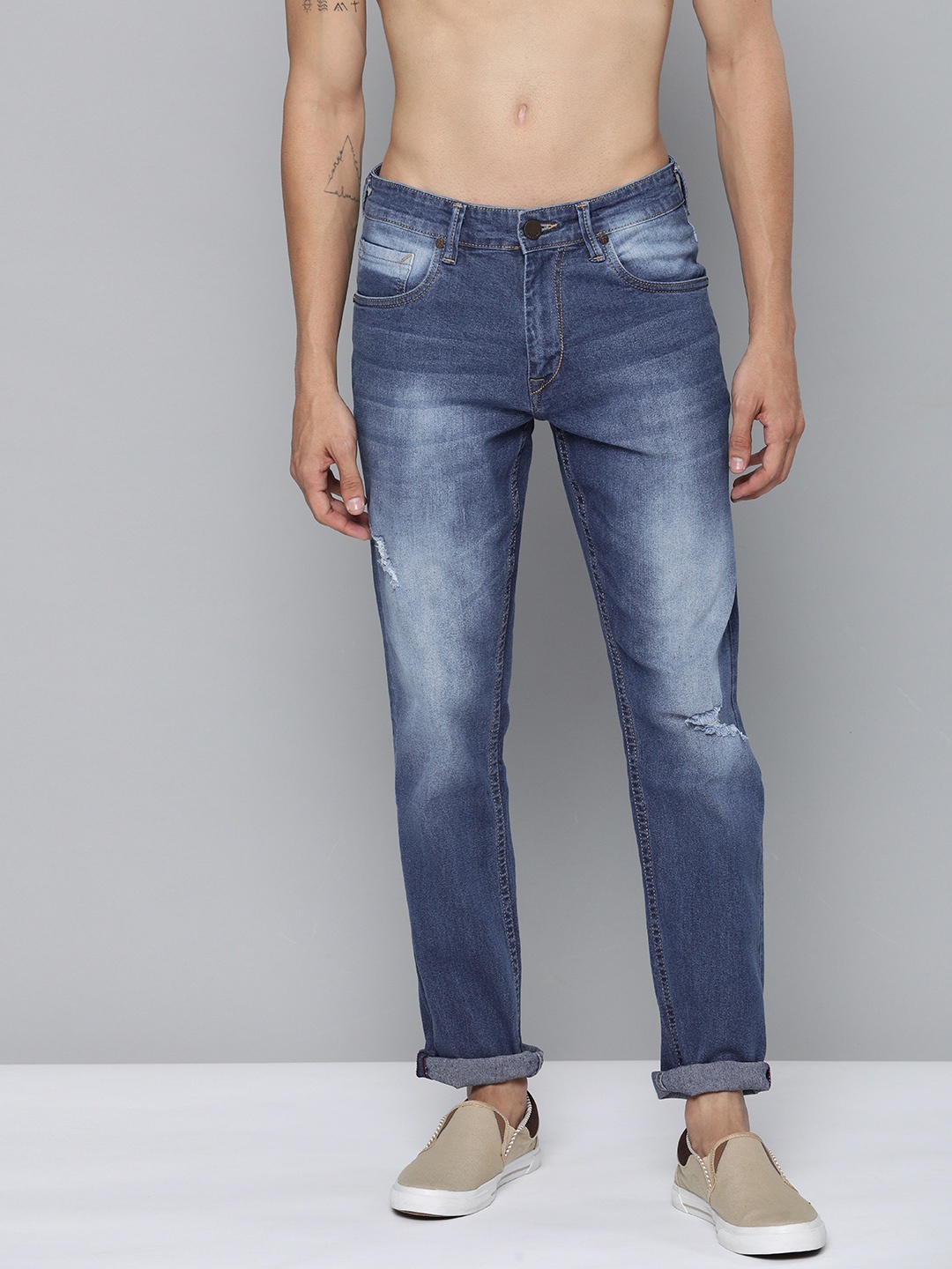 

HERE&NOW Men Blue Slim Fit Low-Rise Low Distress Heavy Fade Stretchable Jeans