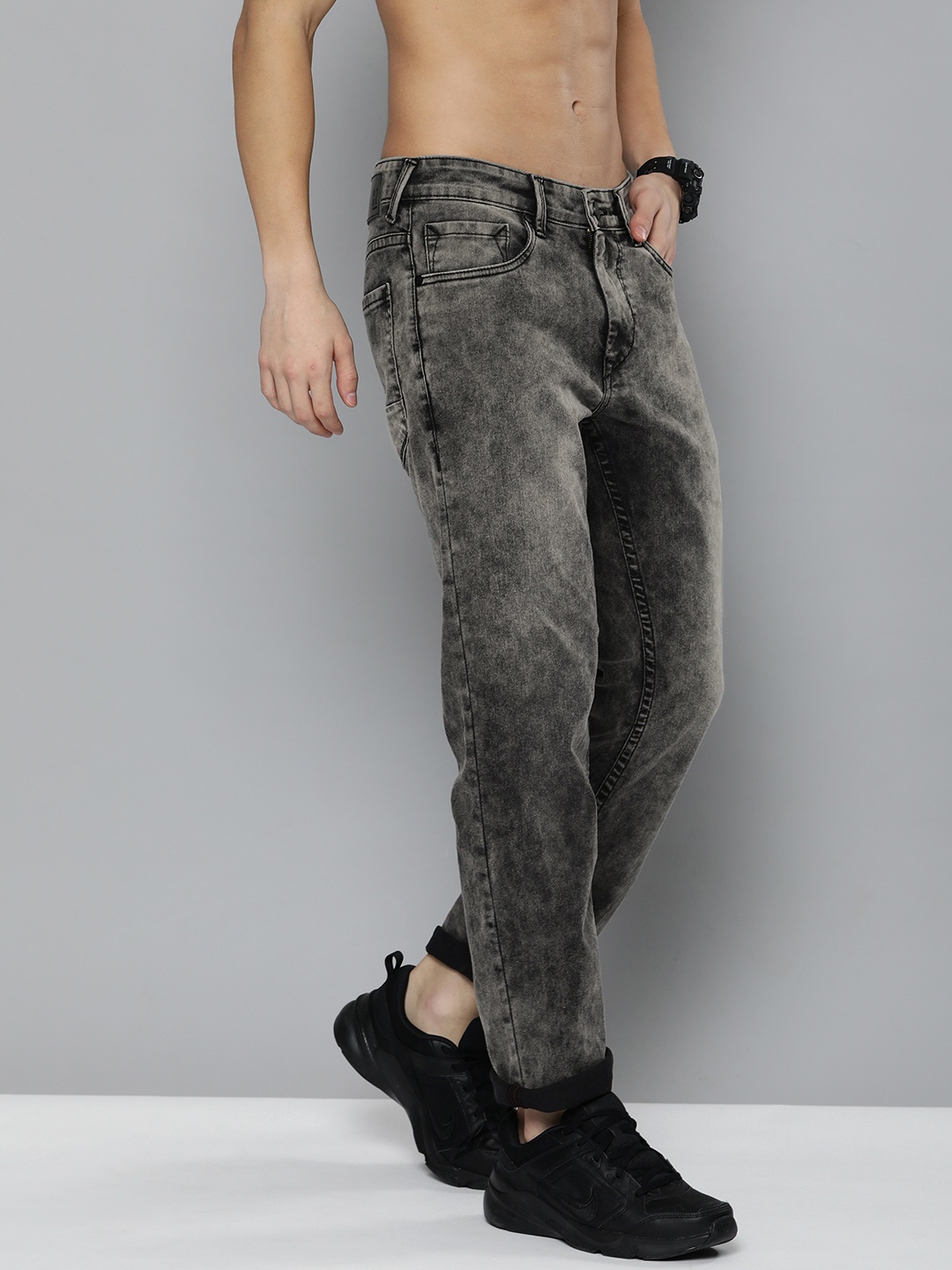 

HERE&NOW Men Grey Slim Fit Mid Rise Light Fade Stretchable Jeans