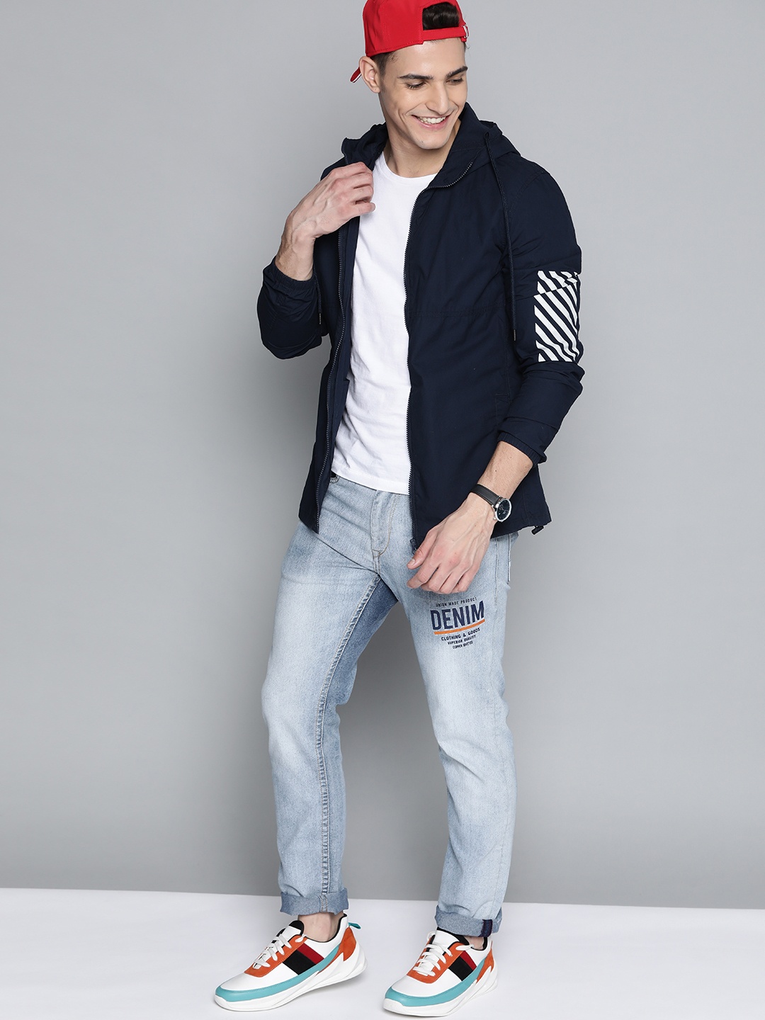 

HERE&NOW Men Blue Slim Fit Light Fade Printed Detail Stretchable Jeans