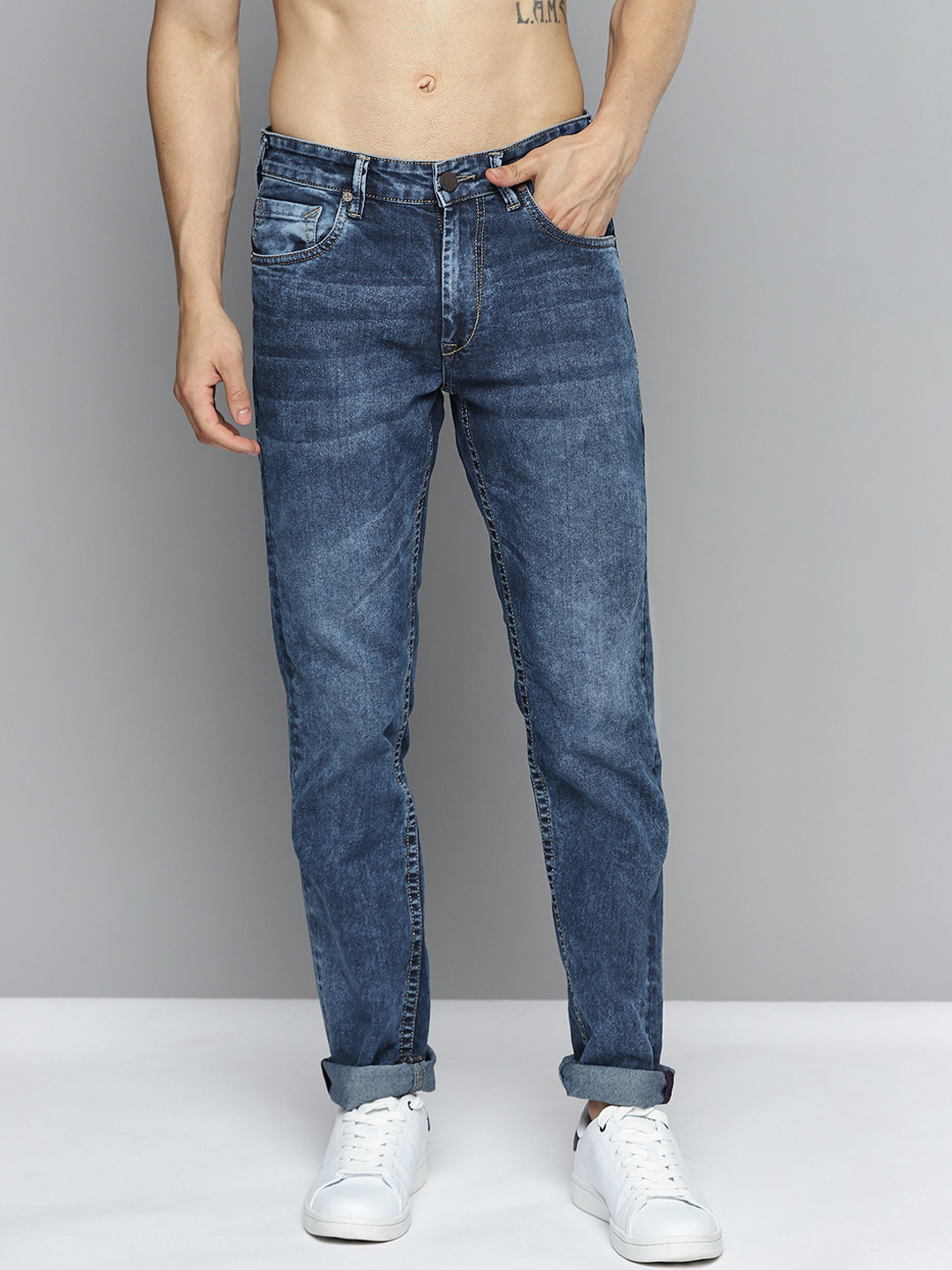 

HERE&NOW Men Navy Blue Slim Fit Light Fade Stretchable Jeans