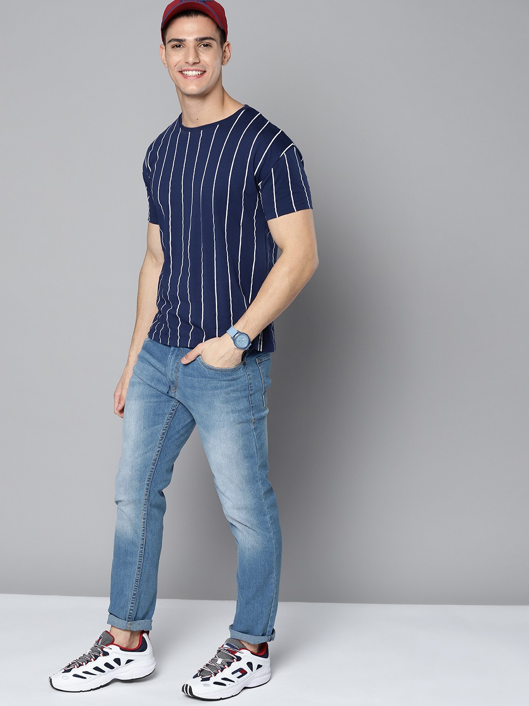 

HERE&NOW Men Blue Slim Fit Light Fade Stretchable Jeans