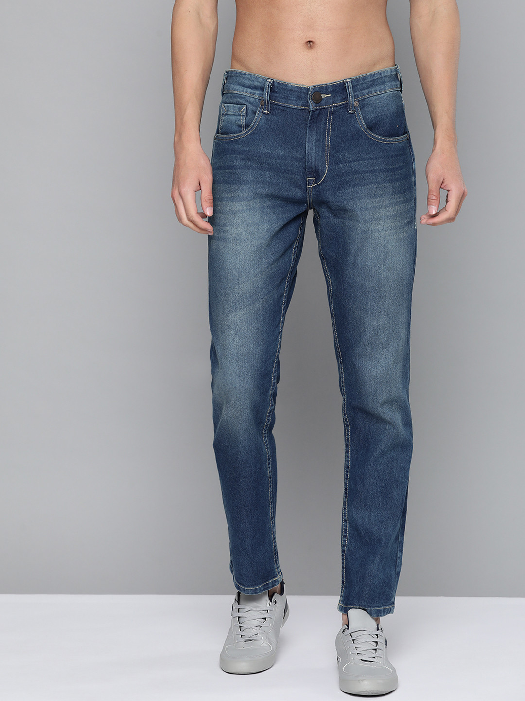 

HERE&NOW Men Navy Blue Light Fade Stretchable Jeans