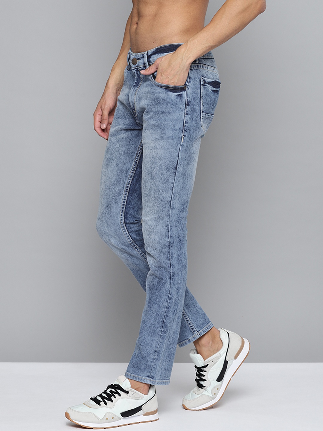 

HERE&NOW Men Blue Slim Fit Acid Wash Heavy Fade Stretchable Jeans