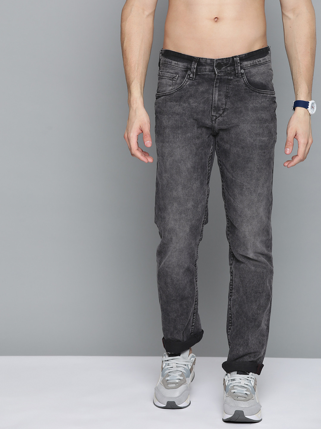 

HERE&NOW Men Charcoal Grey Regular Fit Light Fade Stretchable Jeans