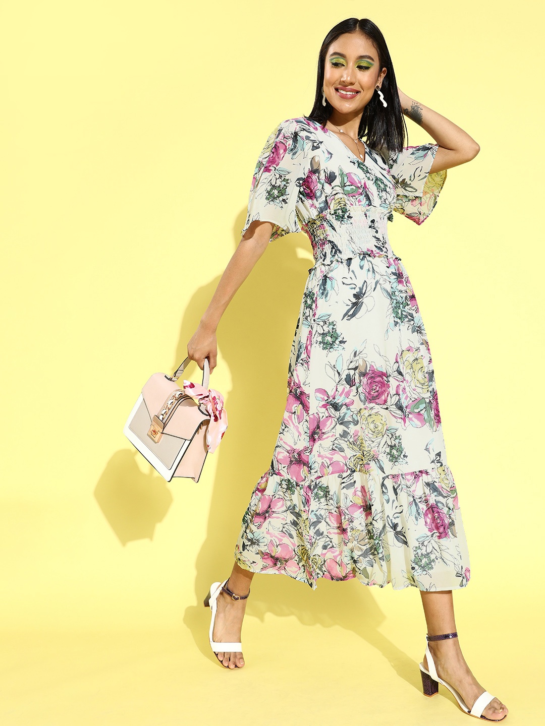 

Rare Women Beautiful Off White Floral Dress
