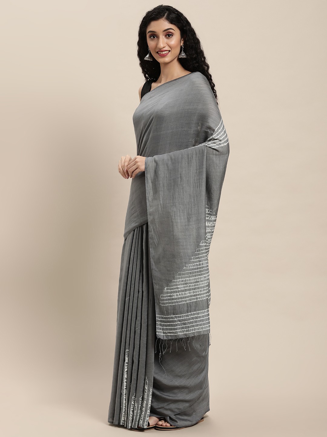 

ArtEastri Grey Pure Cotton Handloom Shibori Taant Saree