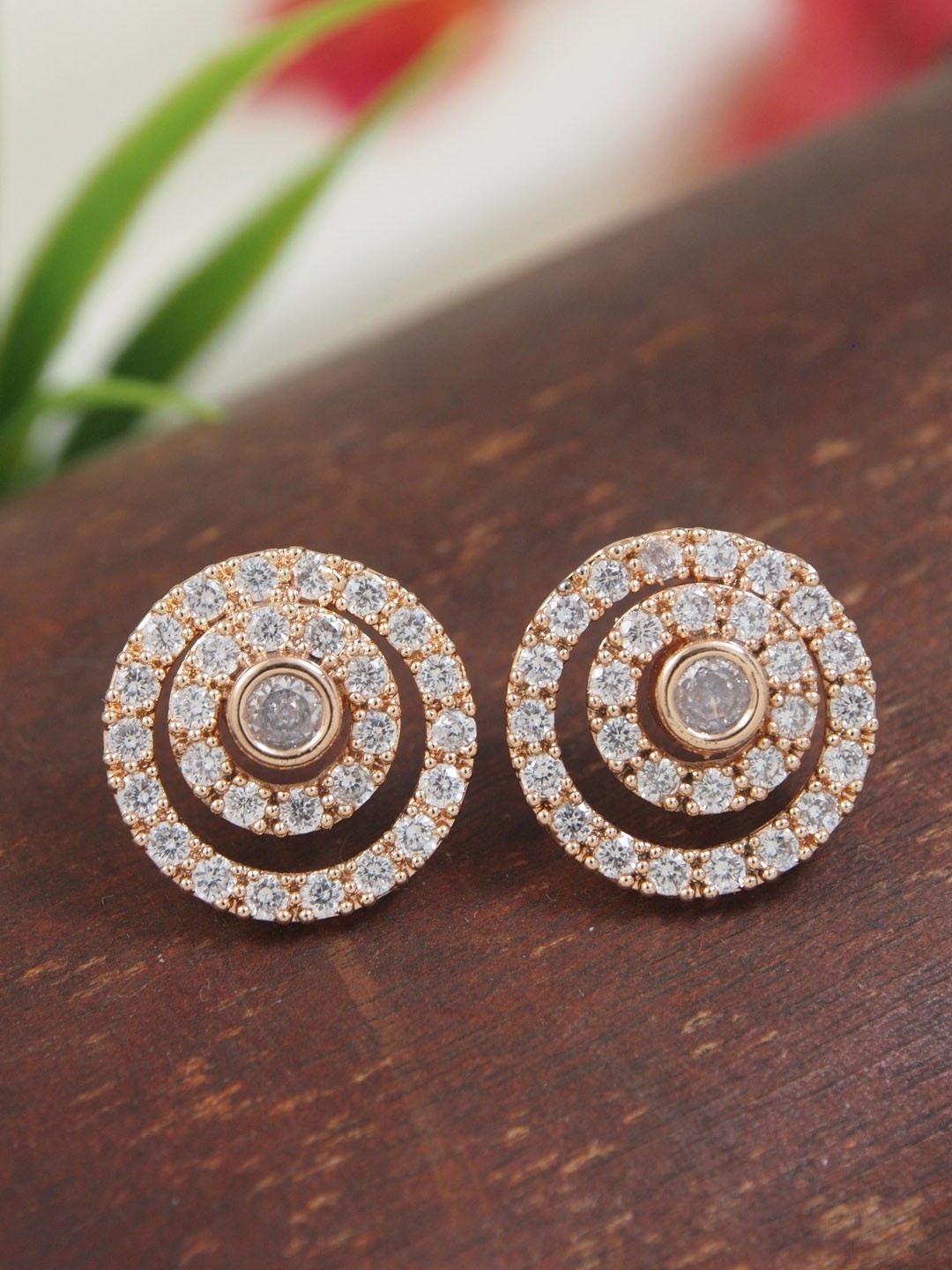 

I Jewels Off-White Rose Gold-Plated Stone-Studded Circular Studs Earrings