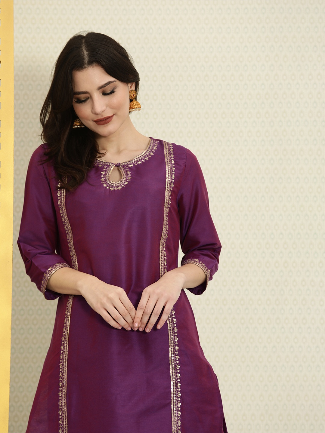 

House of Pataudi Women Purple Ethnic Motifs Jashn Embroidered Kurta with Trousers