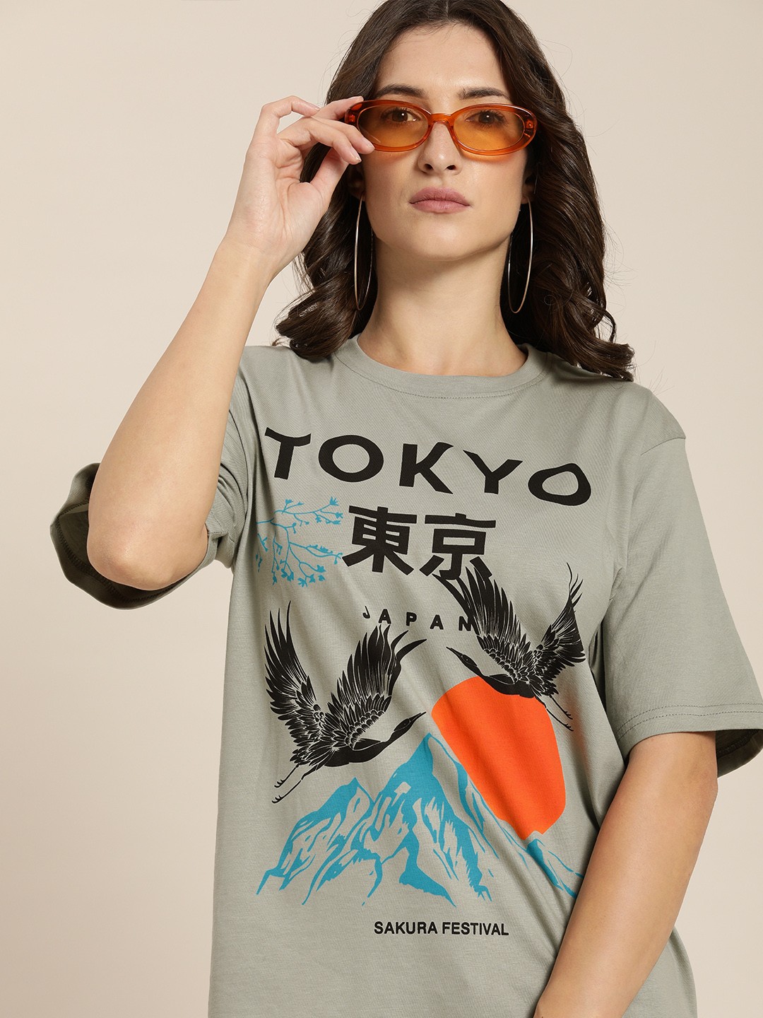

Difference of Opinion Women Grey Graphic Printed Pure Cotton Oversized T-shirt
