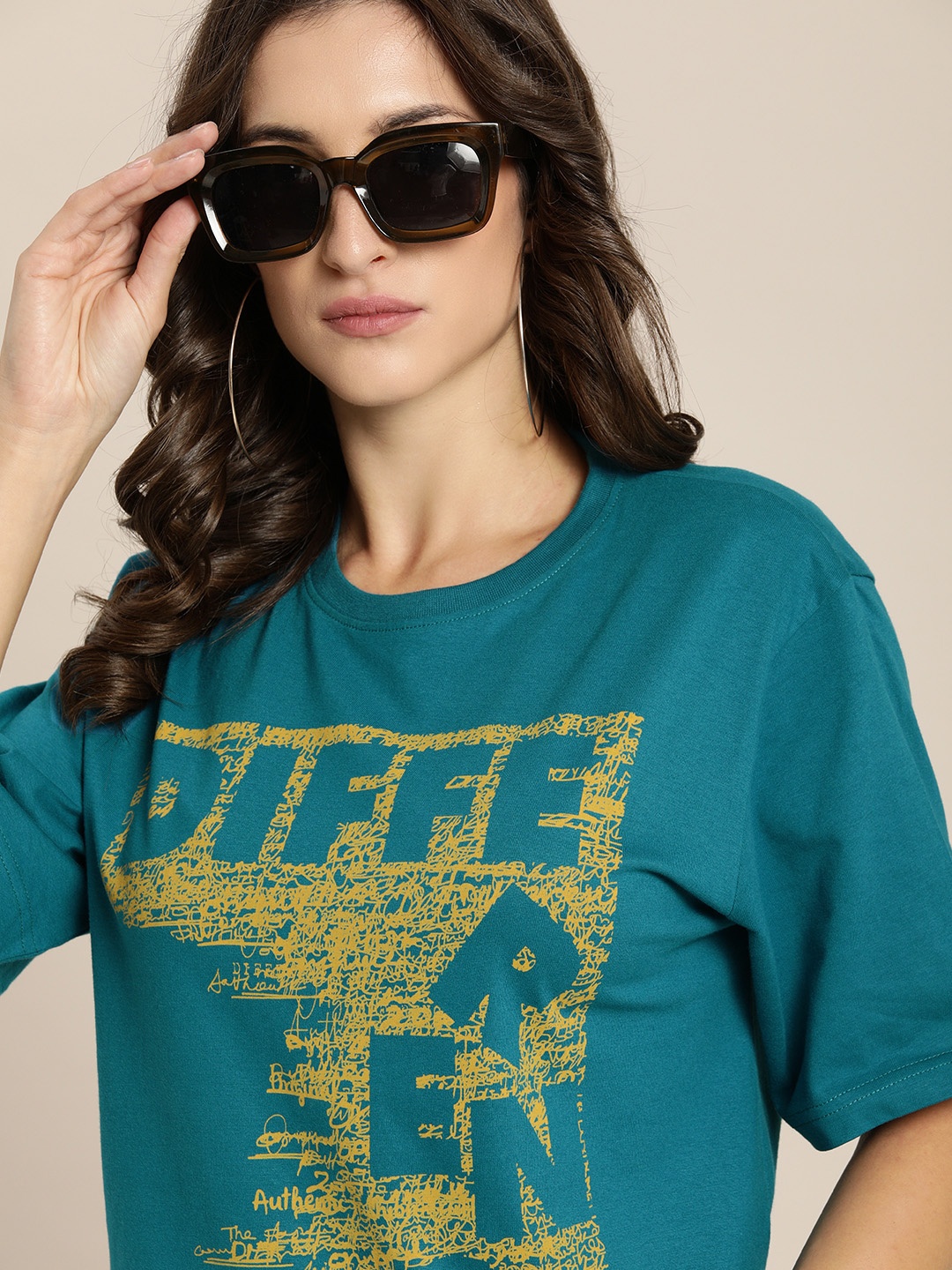 

Difference of Opinion Women Blue Yellow Printed Extended Sleeves Oversized T-shirt