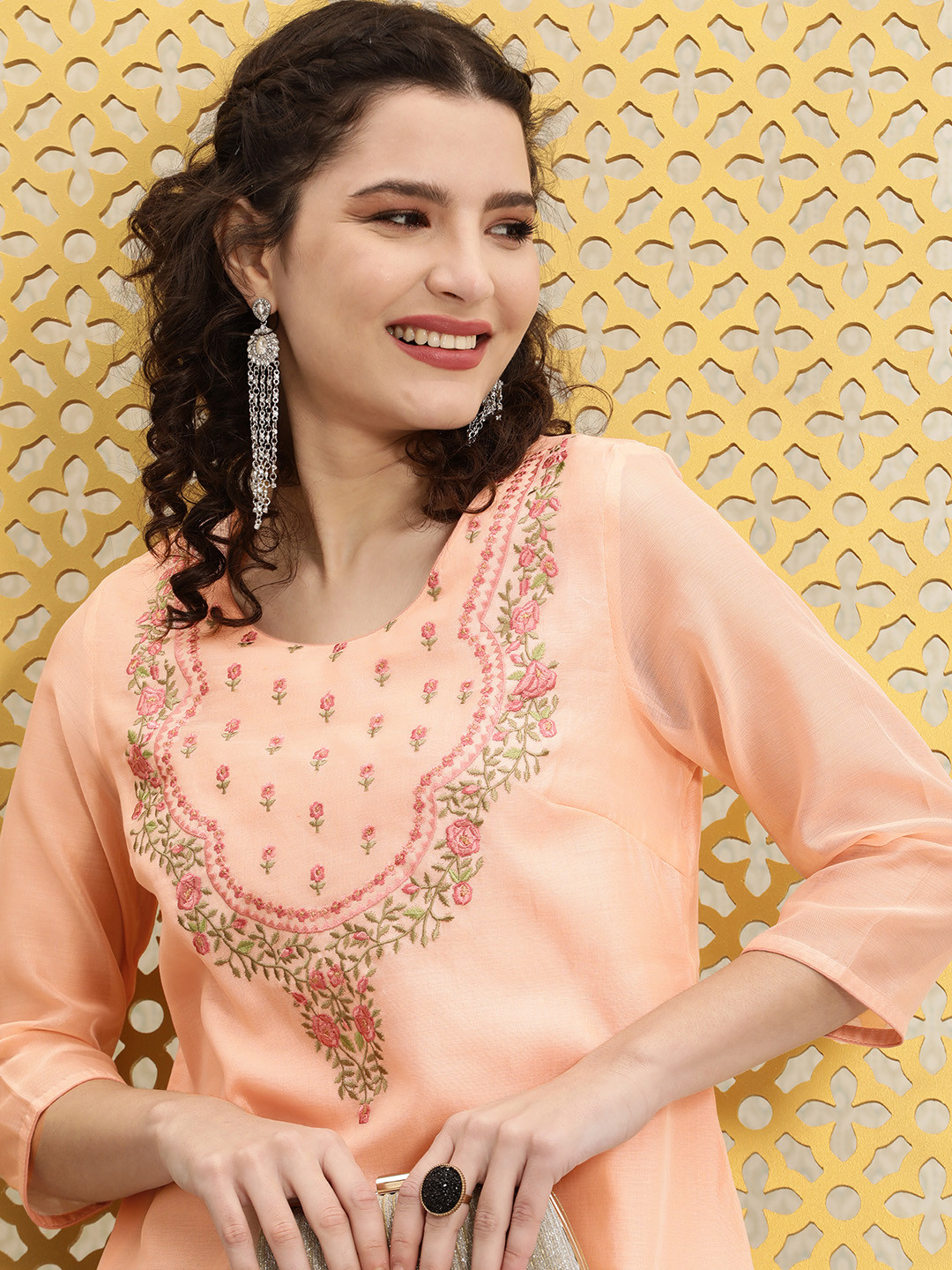 

House of Pataudi Women Peach Floral Yoke Design Thread Work Straight Rozana Kurta