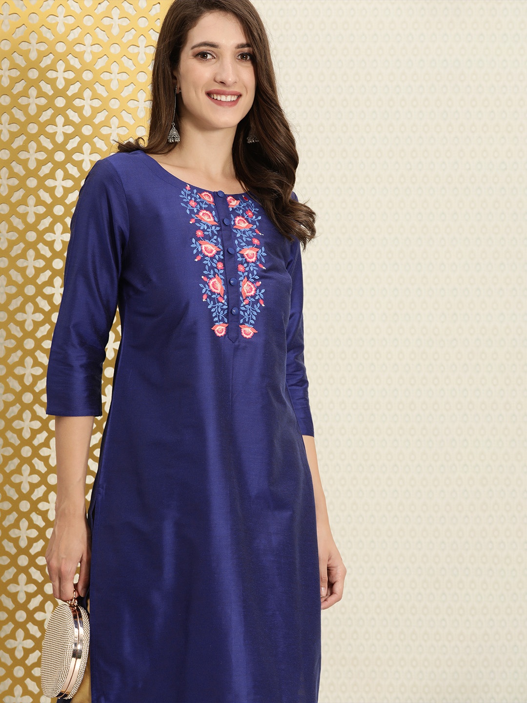

House of Pataudi Women Blue & Pink Floral Yoke Design Rozana Thread Work Kurta