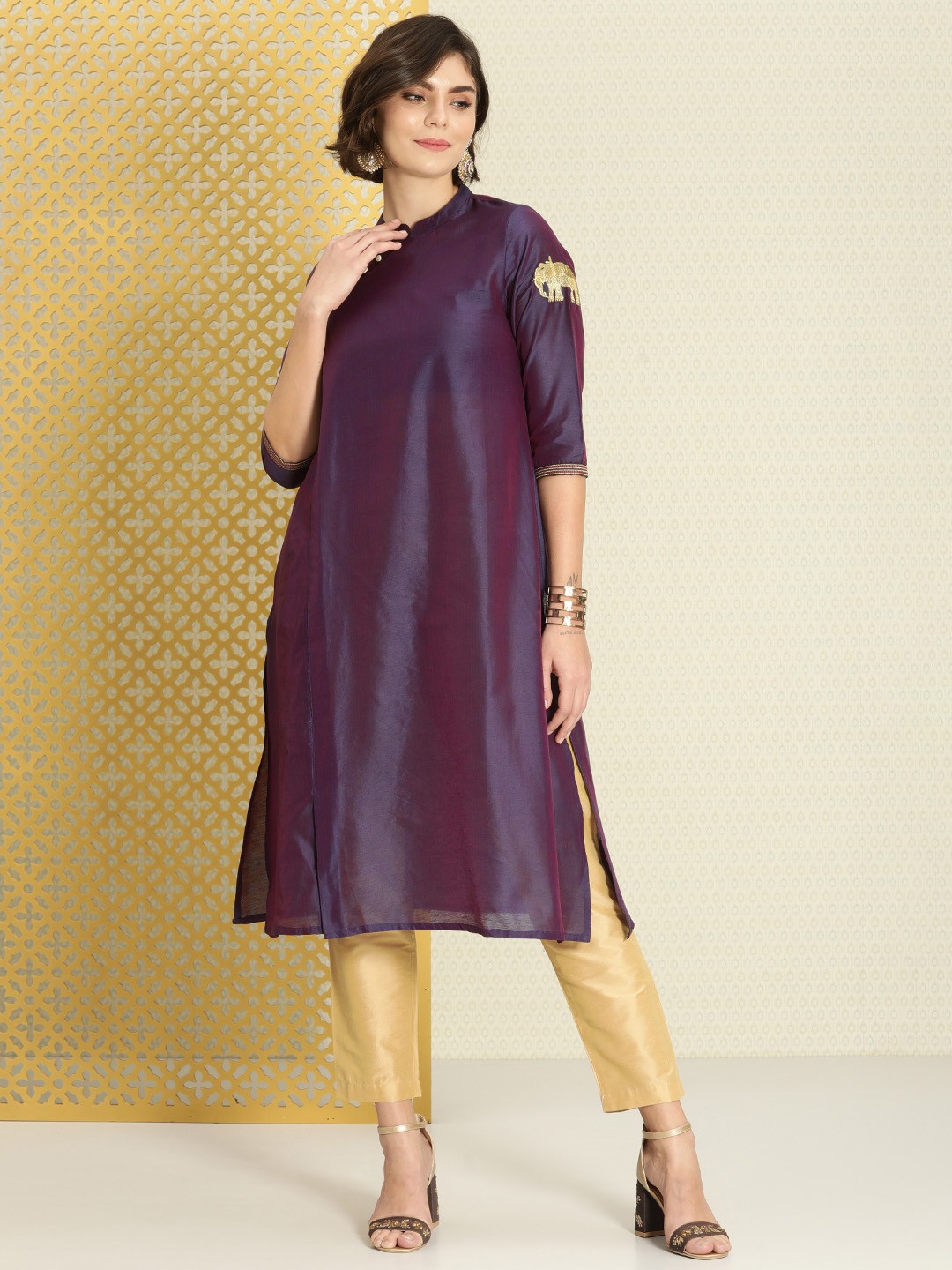

House of Pataudi Women Purple Solid Jashn Angarakha Kurta