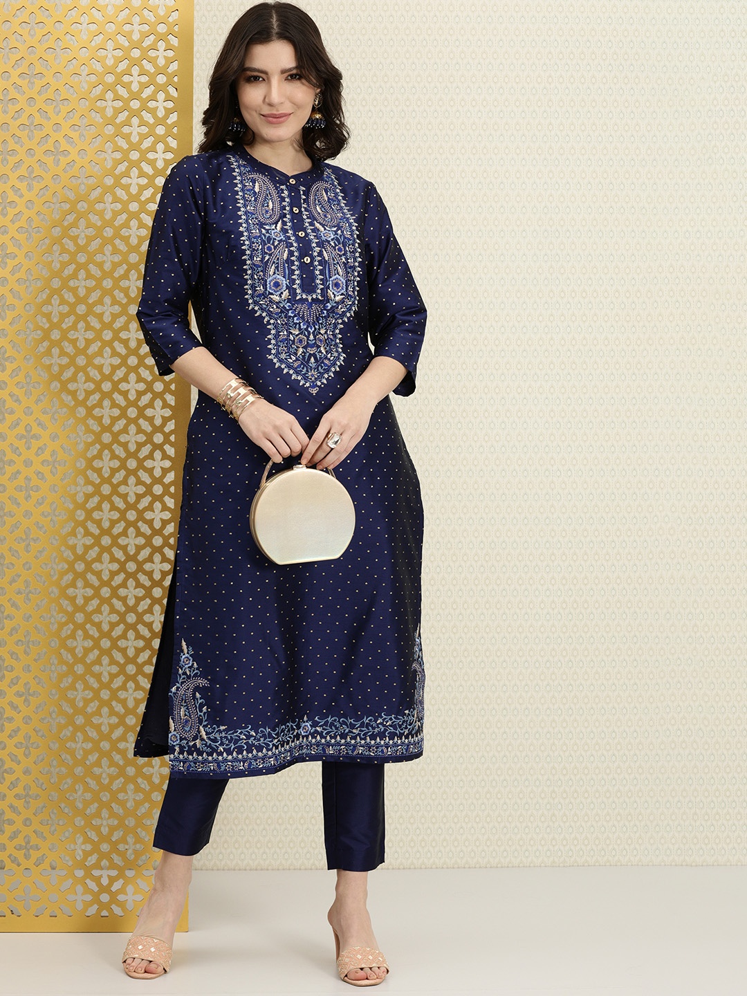 

House of Pataudi Women Blue & Gold-Toned Embroidered Jashn Kurta