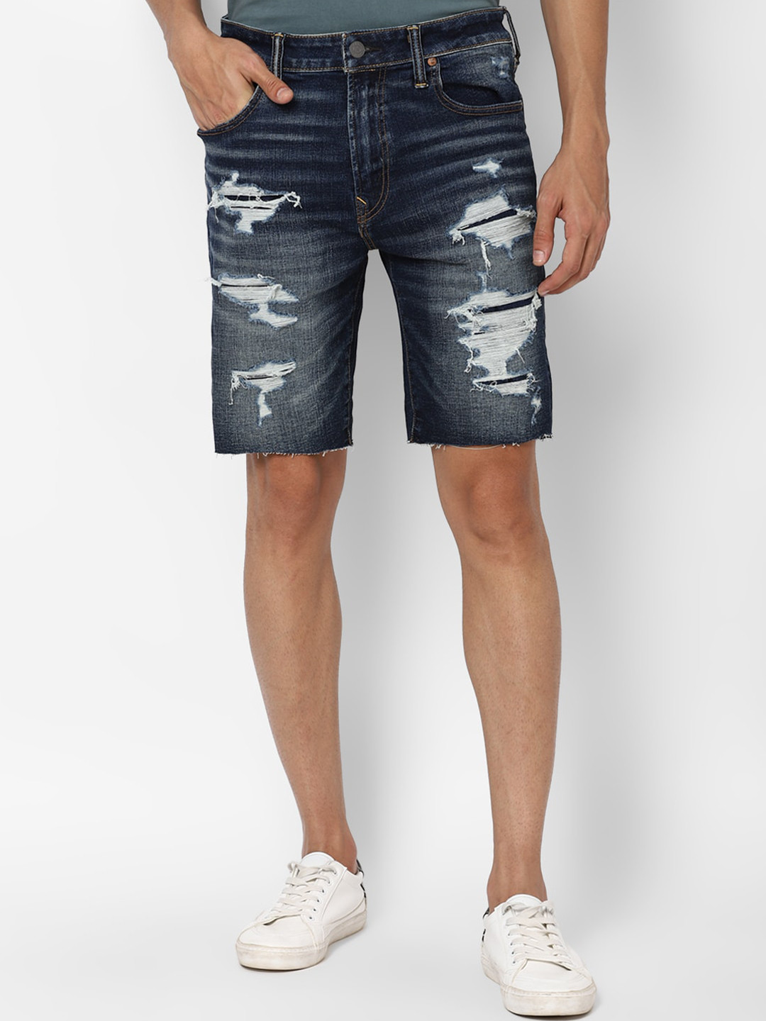 

AMERICAN EAGLE OUTFITTERS Men Blue Washed Denim Shorts