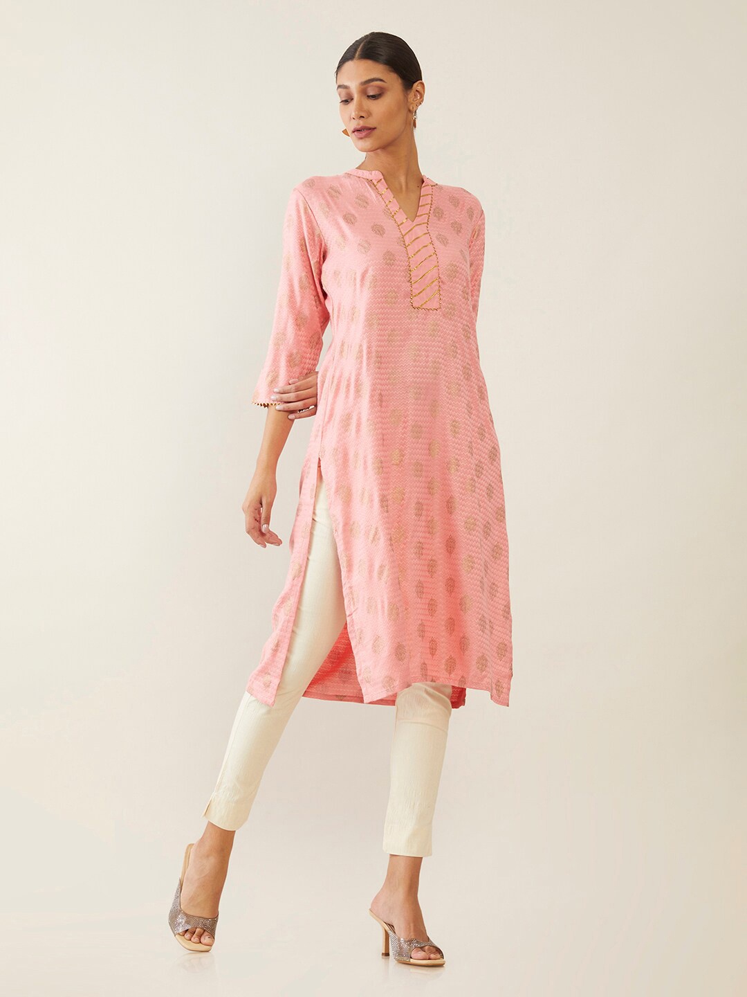 

Soch Women Pink & Gold-Toned Ethnic Motifs Printed Kurta