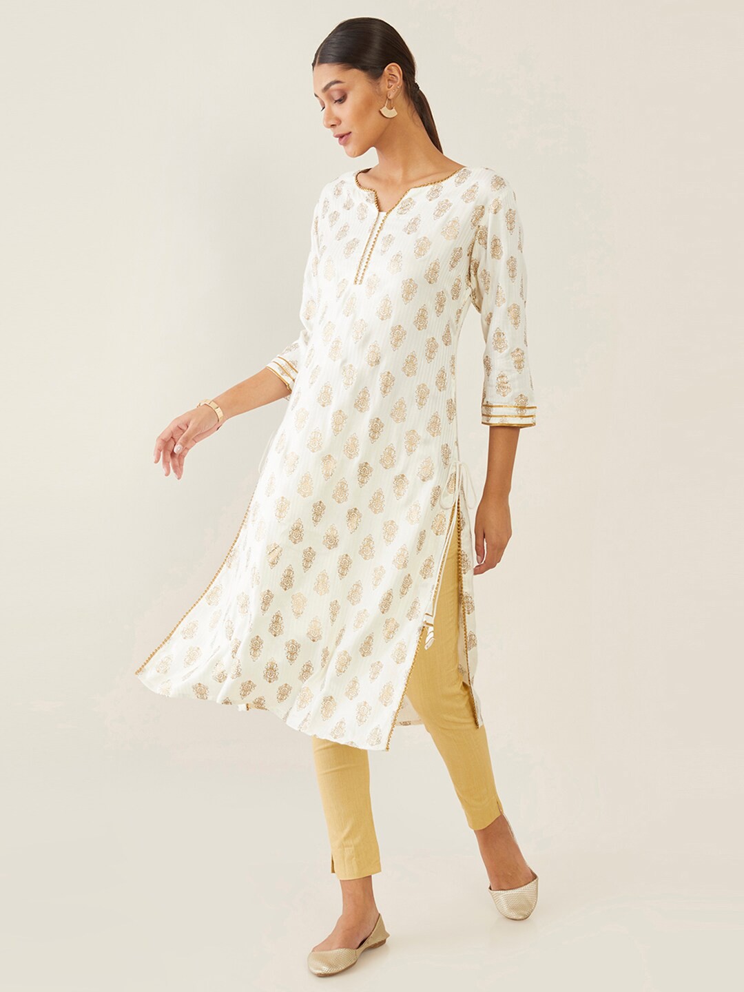 

Soch Women Off White & Gold-Toned Ethnic Motifs Printed Kurta