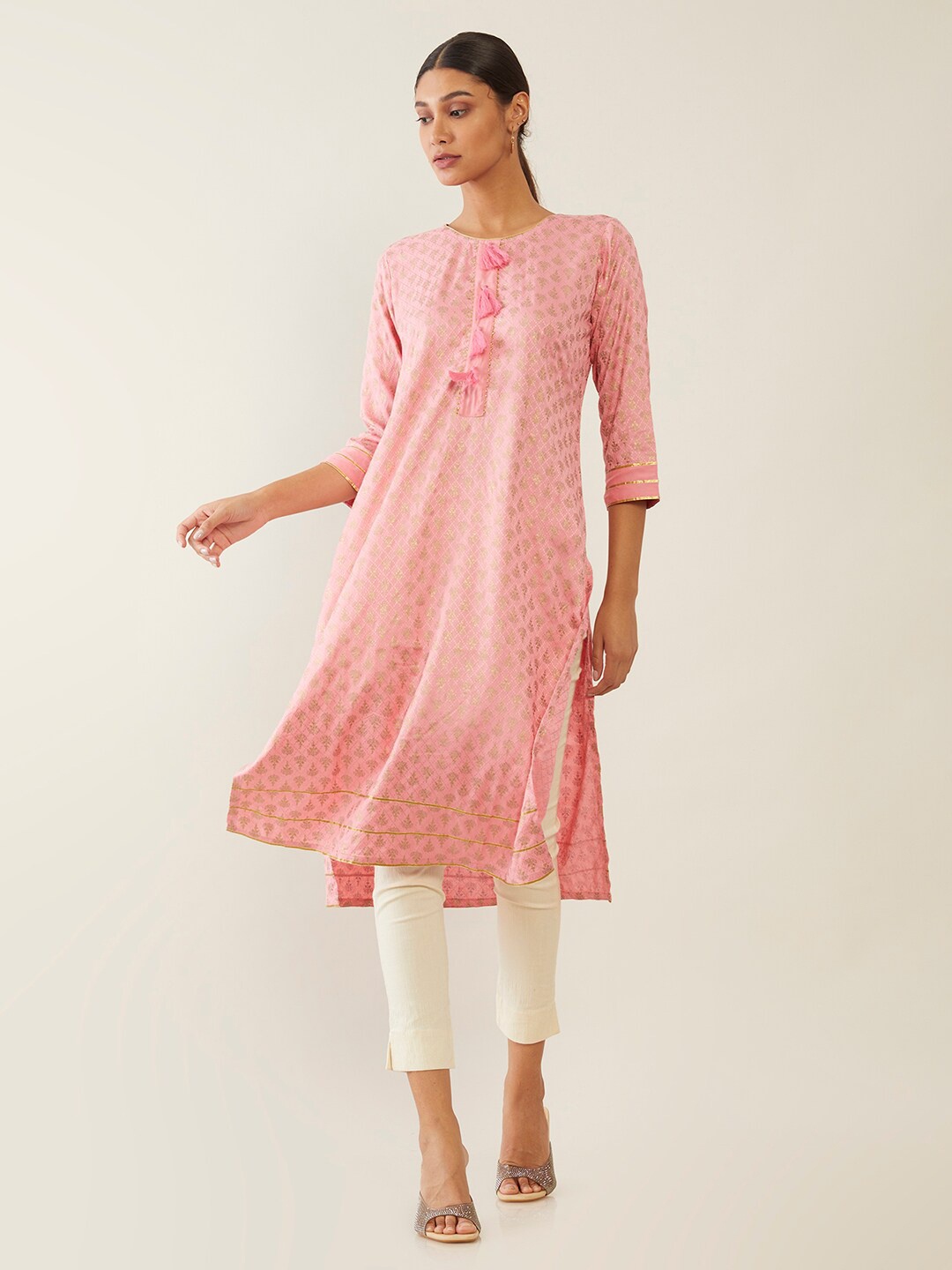 

Soch Women Pink & Gold-Toned Ethnic Motifs Printed Kurta