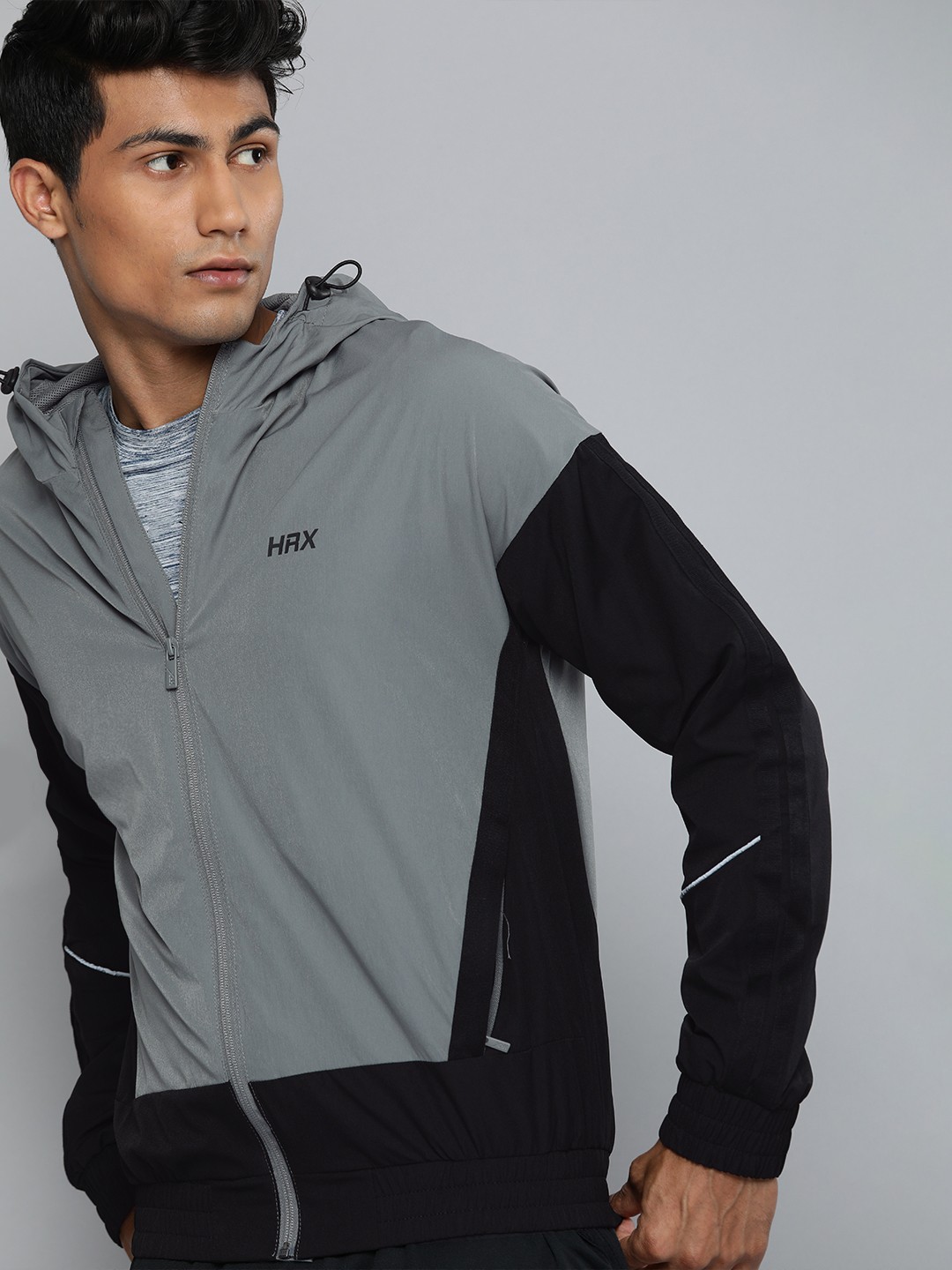 

HRX By Hrithik Roshan Training Men Grey Rapid-Dry Solid Jackets