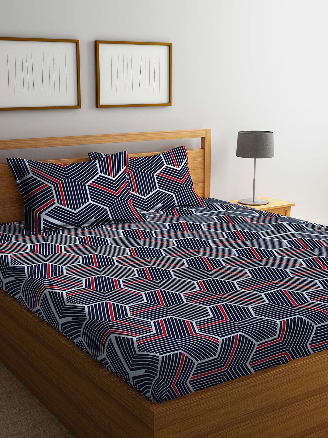 

Arrabi Blue & Red Geometric 300 TC King Bedsheet with 2 Pillow Covers