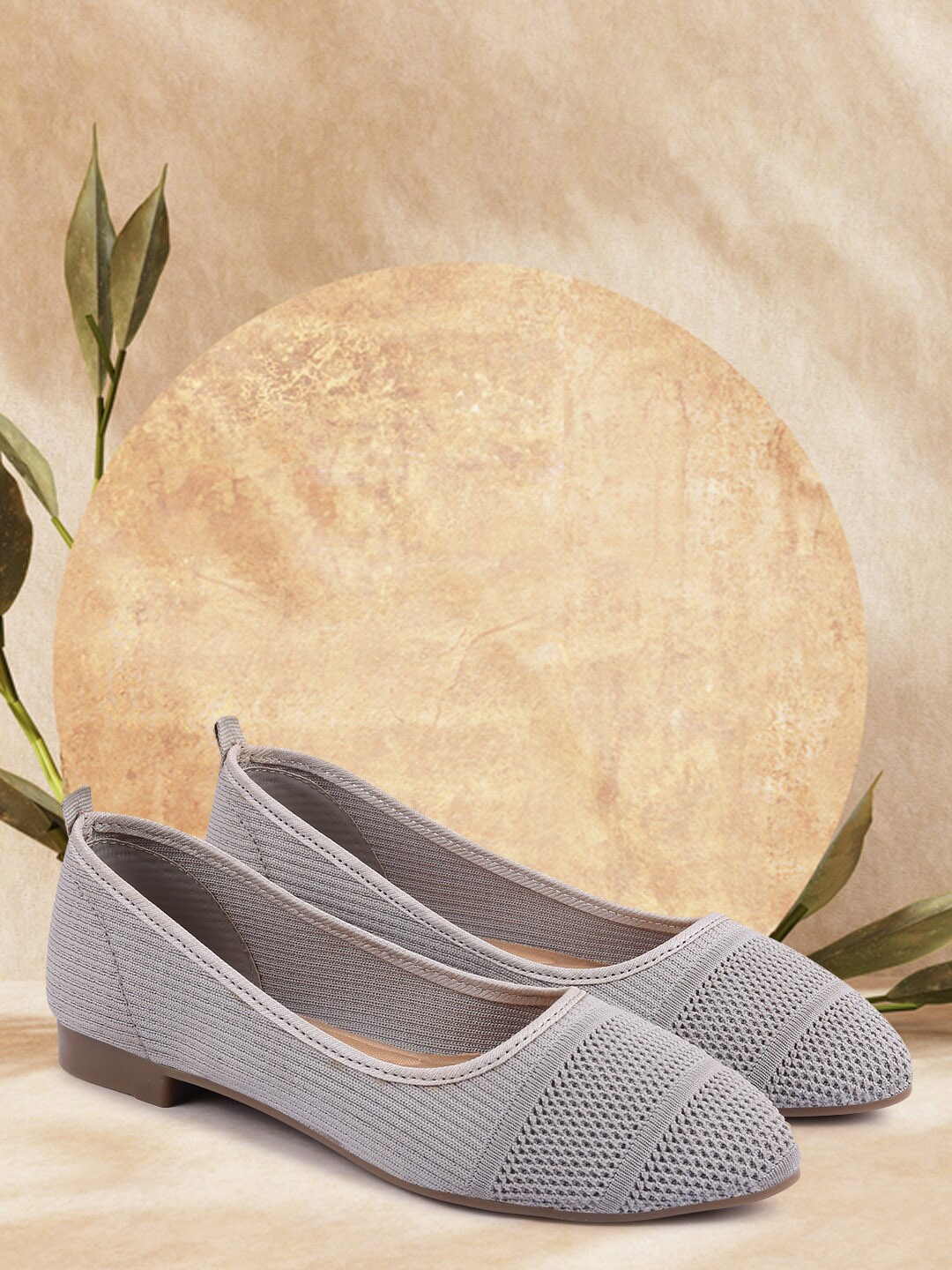 

Alishtezia Women Grey Solid Knitted Design Ballerinas