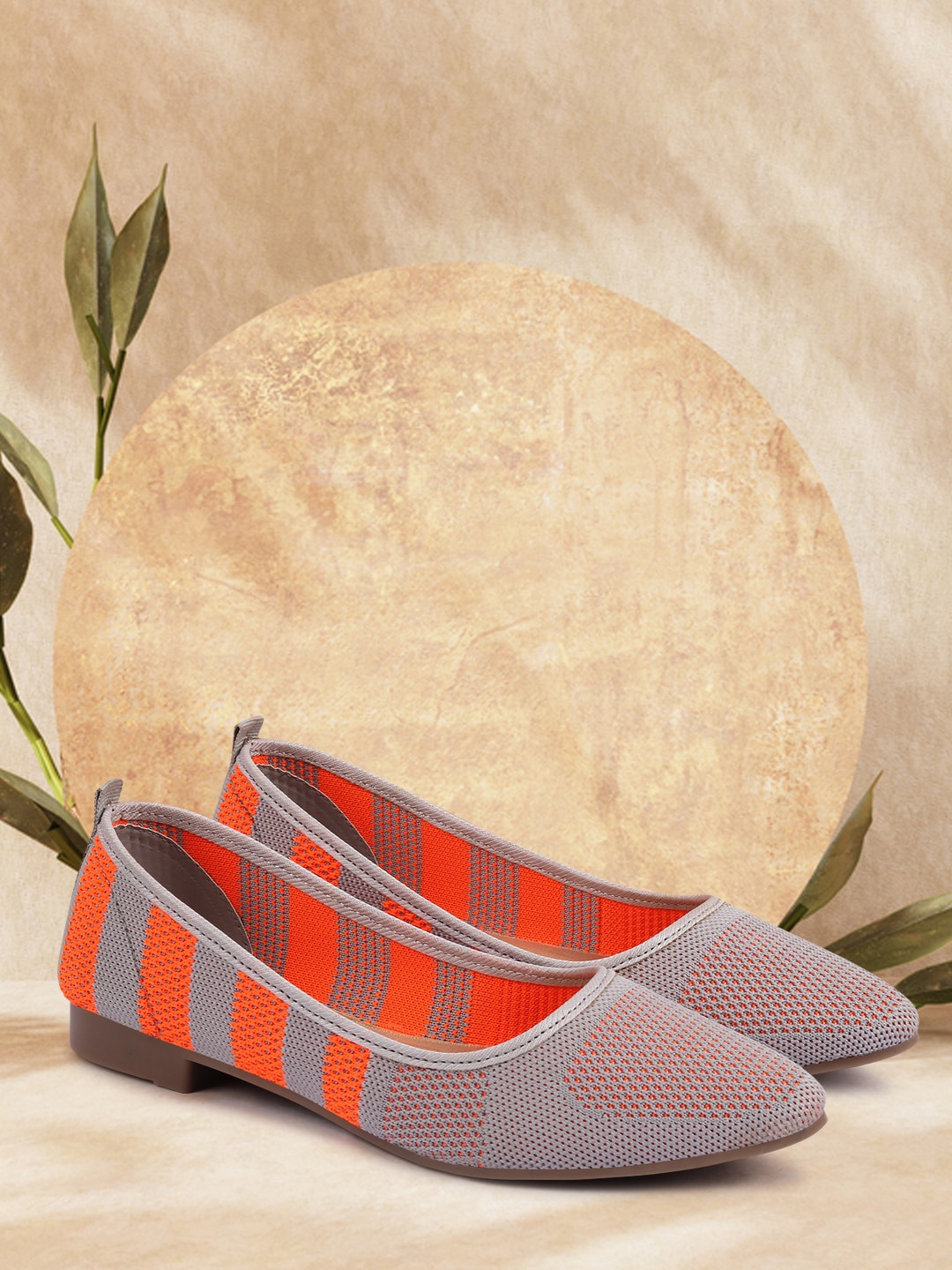 

Alishtezia Women Grey Striped Ballerinas with Bows Flats