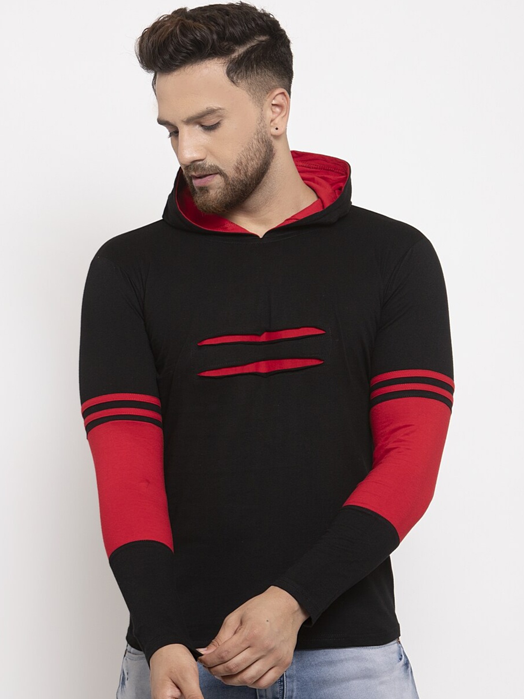 

KATSO Men Black & Red Colourblocked Slim Fit T-shirt