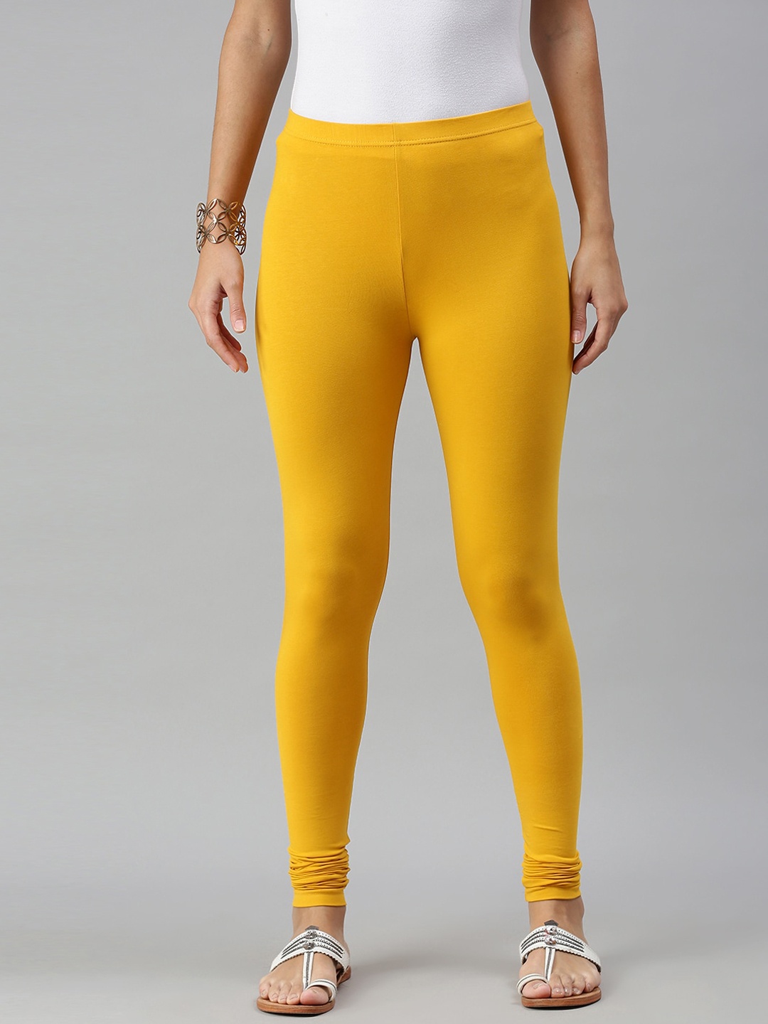 

De Moza Women Mustard Solid Mid Rise Churidar Leggings