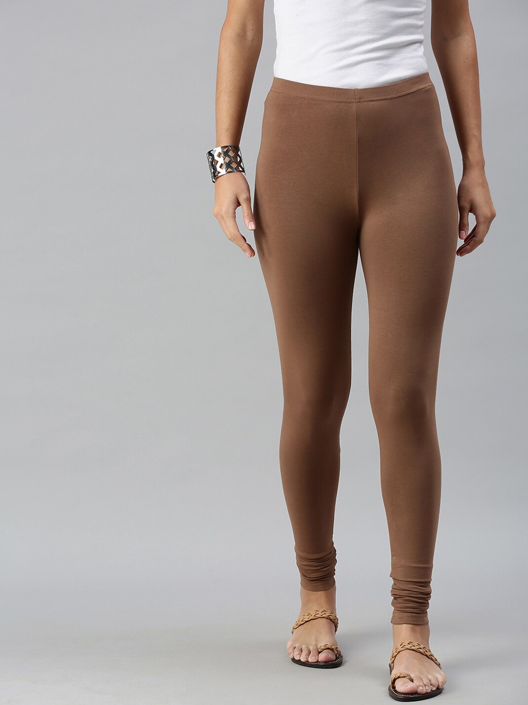 

De Moza Women Brown Cotton Soild Churidar Leggings