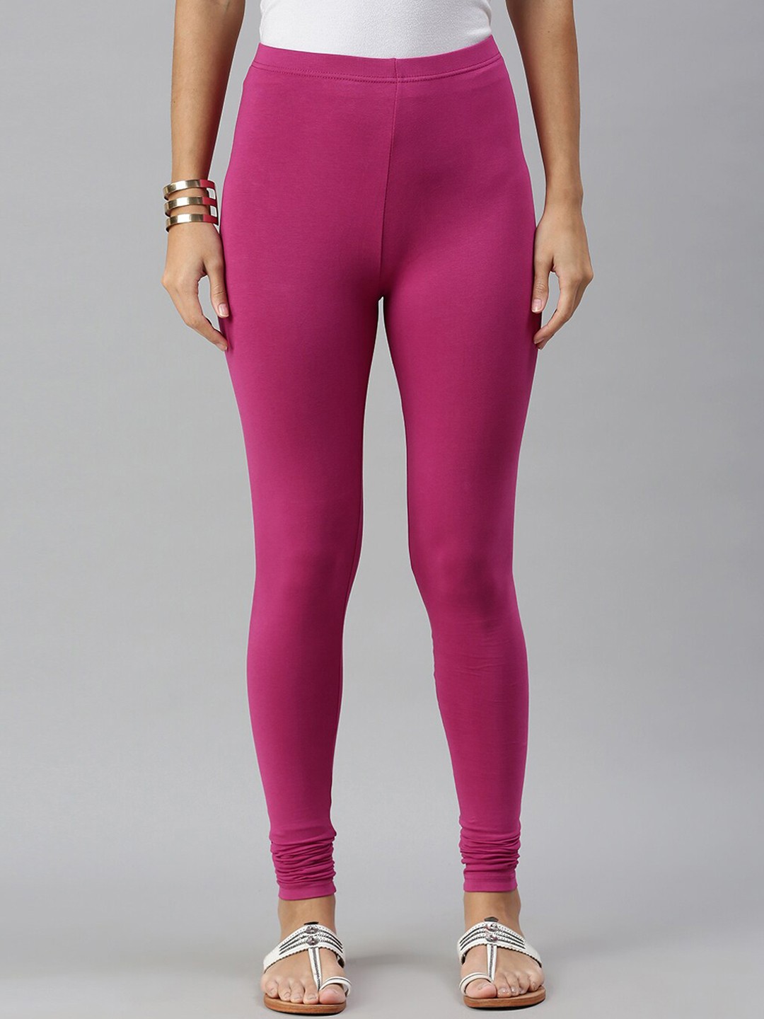 

De Moza Women Pink Solid Churidar Leggings
