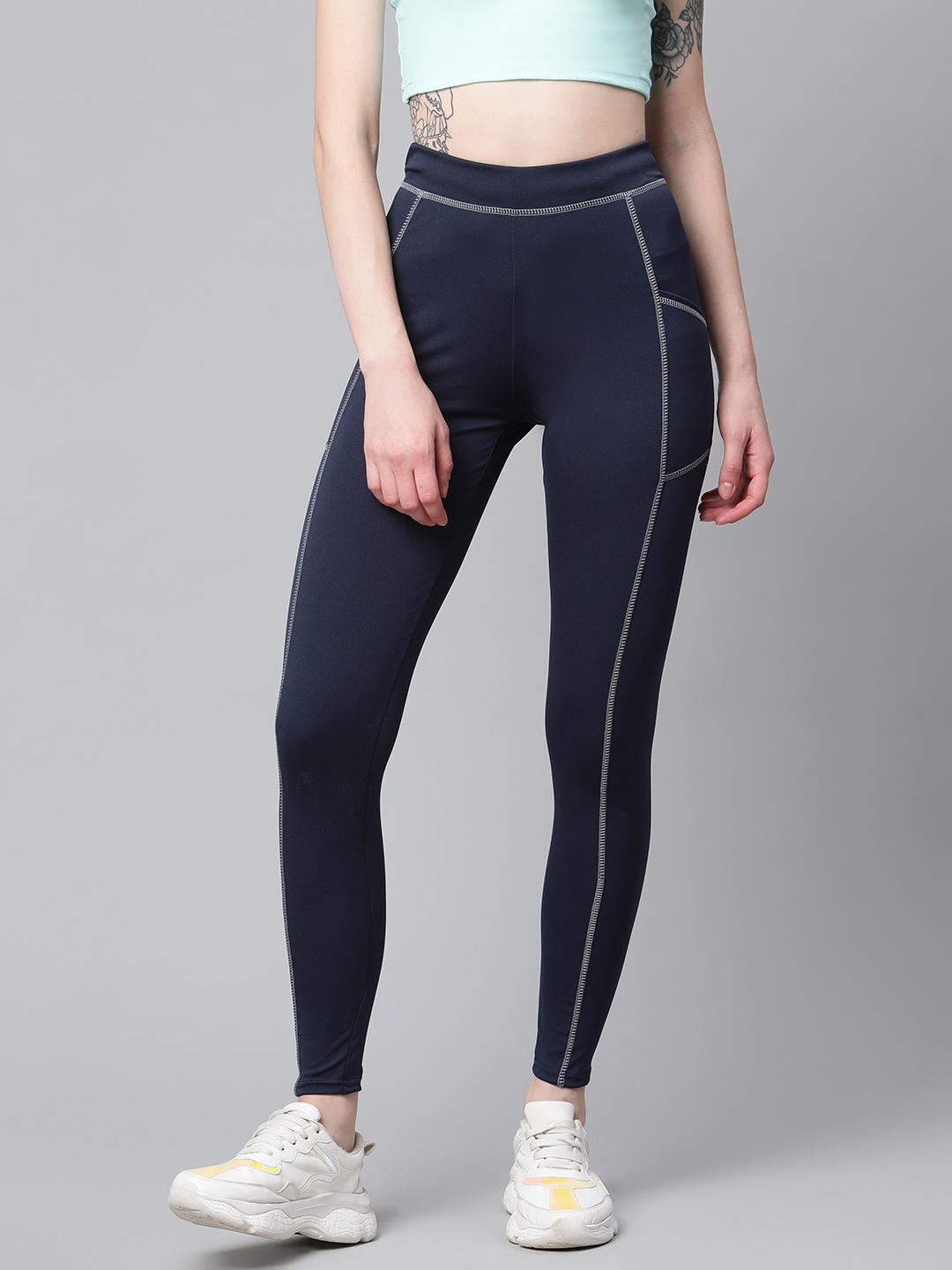 

Blinkin Women Navy Blue Solid Gym Tights
